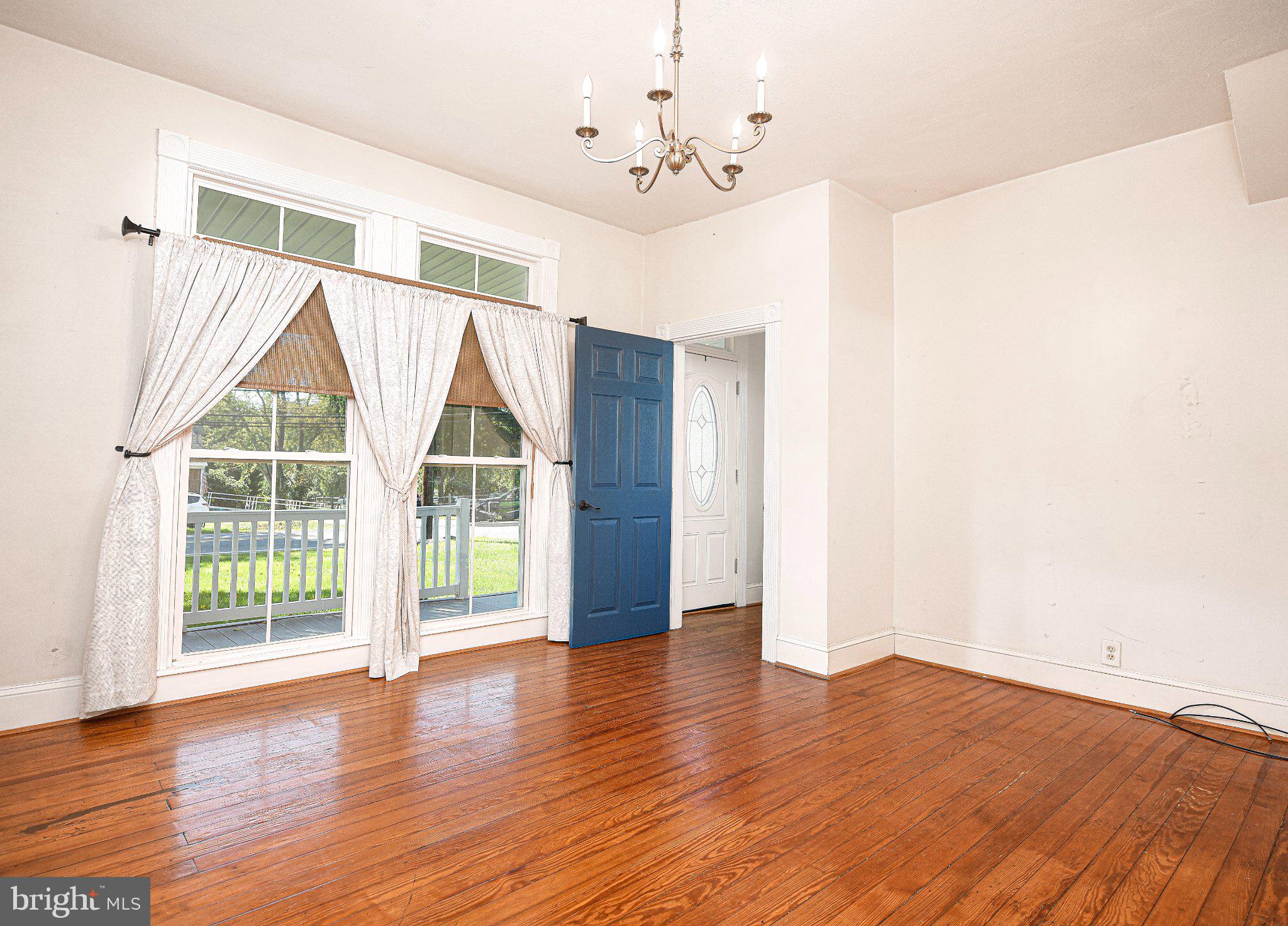 1203 A & B. MAIN STREET