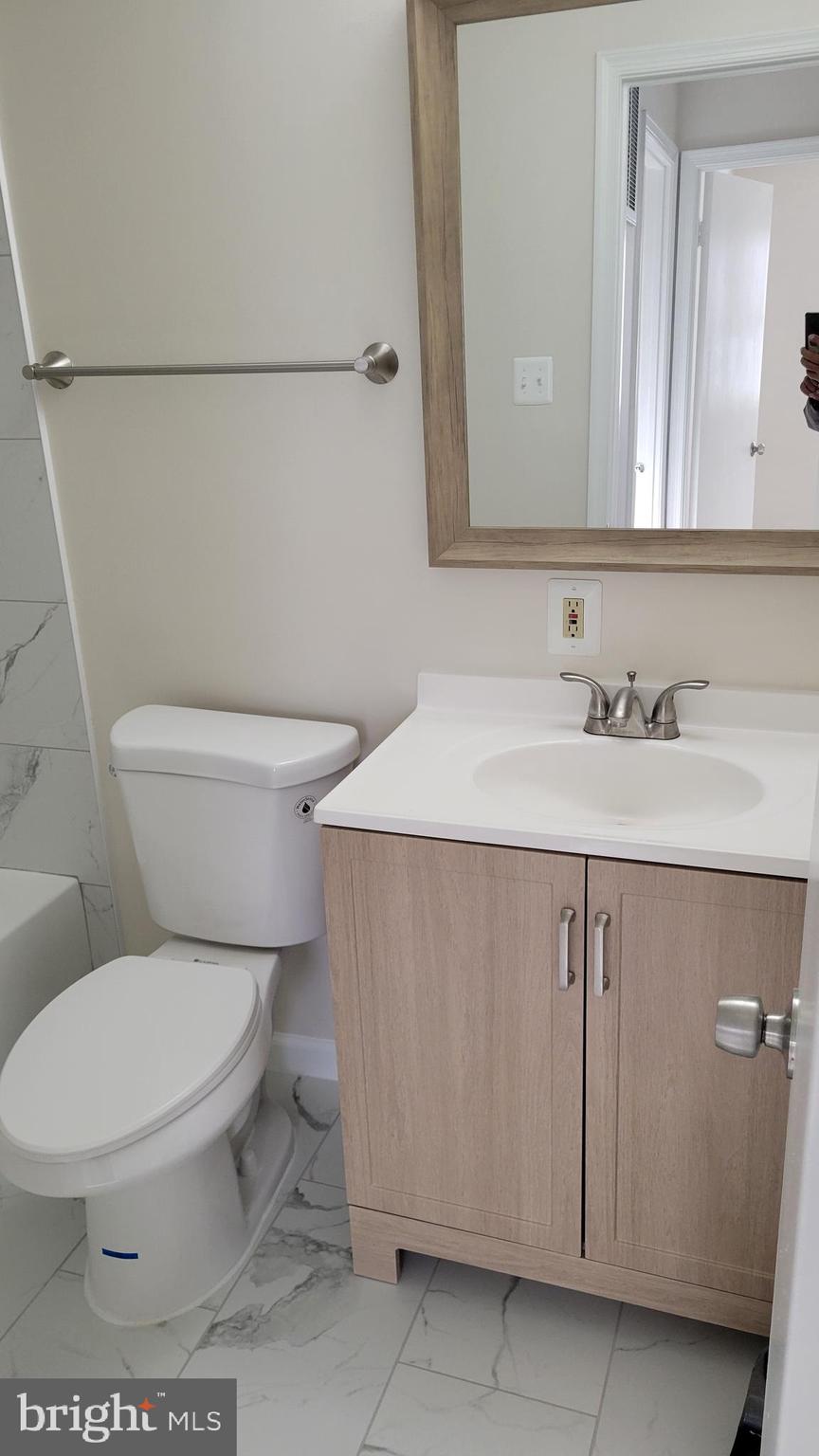 LAKE RIDGE - Residential Lease