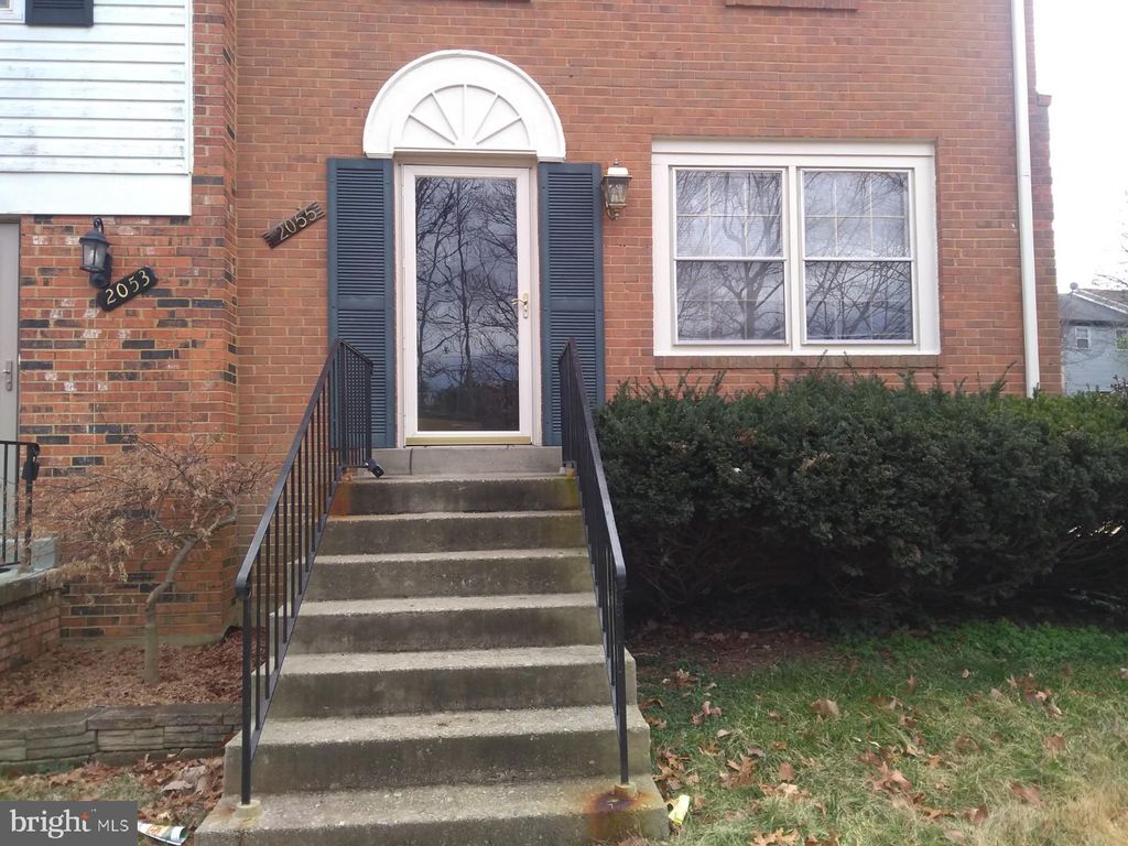 Photo of 2055 Pilgrim Drive, WOODBRIDGE, VA 22192 (MLS # VAPW2106646)