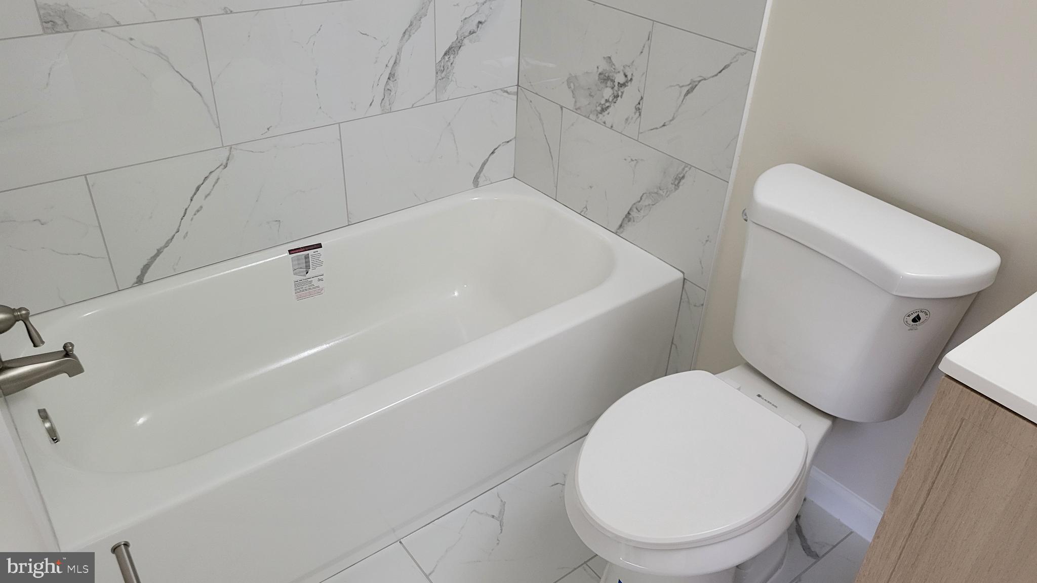 LAKE RIDGE - Residential Lease