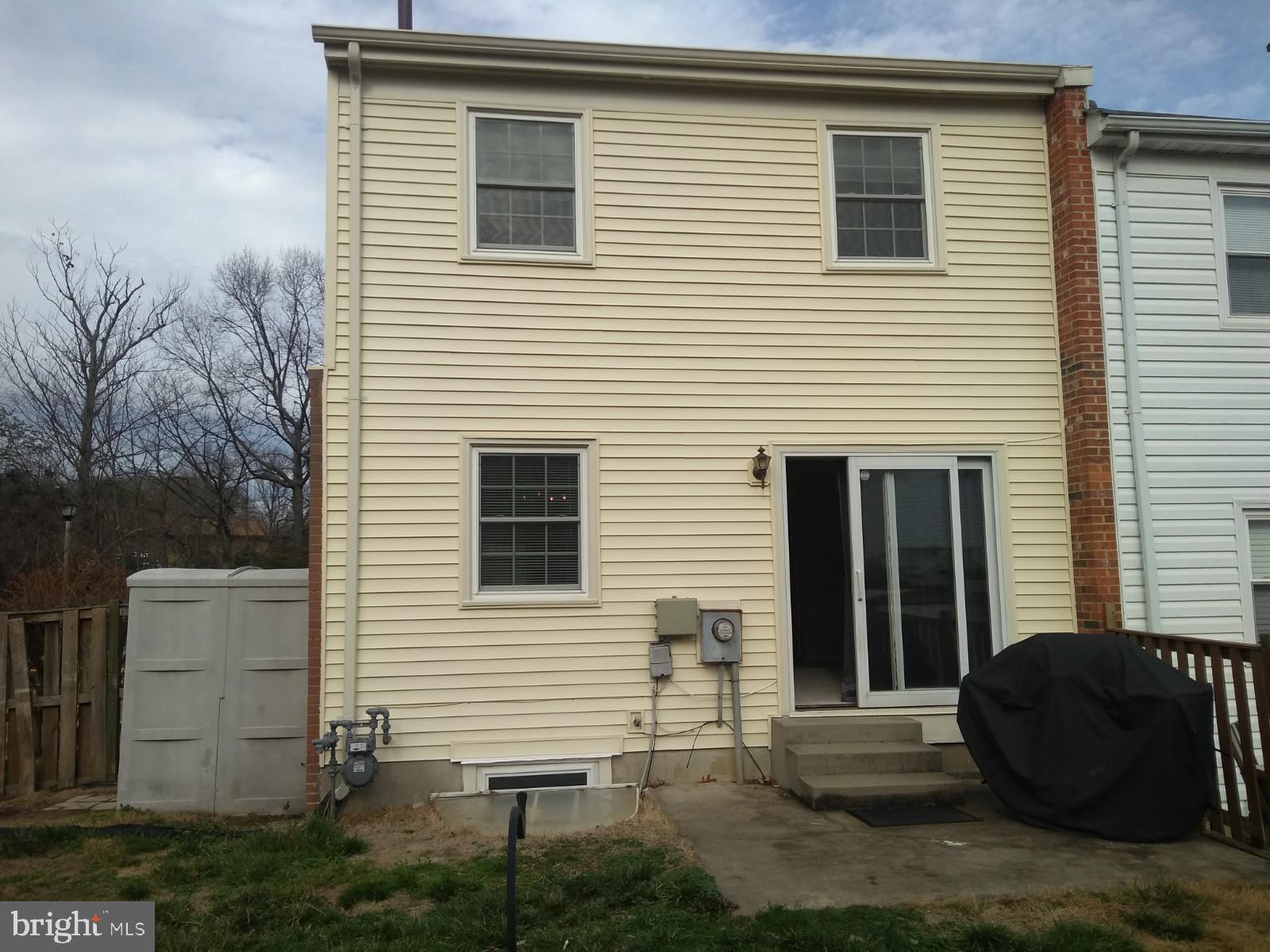 LAKE RIDGE - Residential Lease