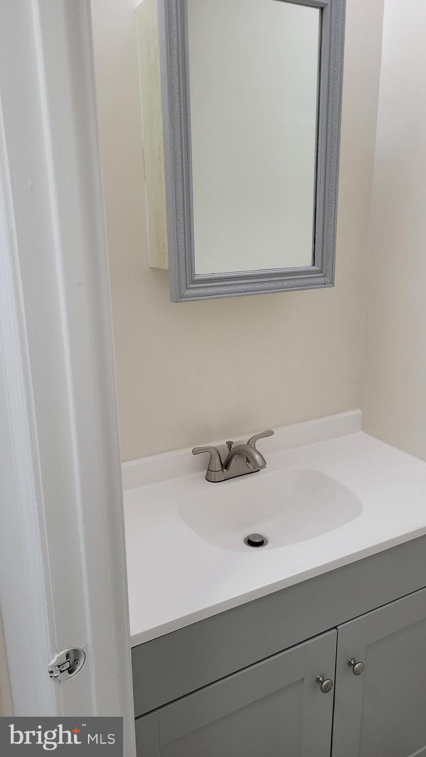 LAKE RIDGE - Residential Lease