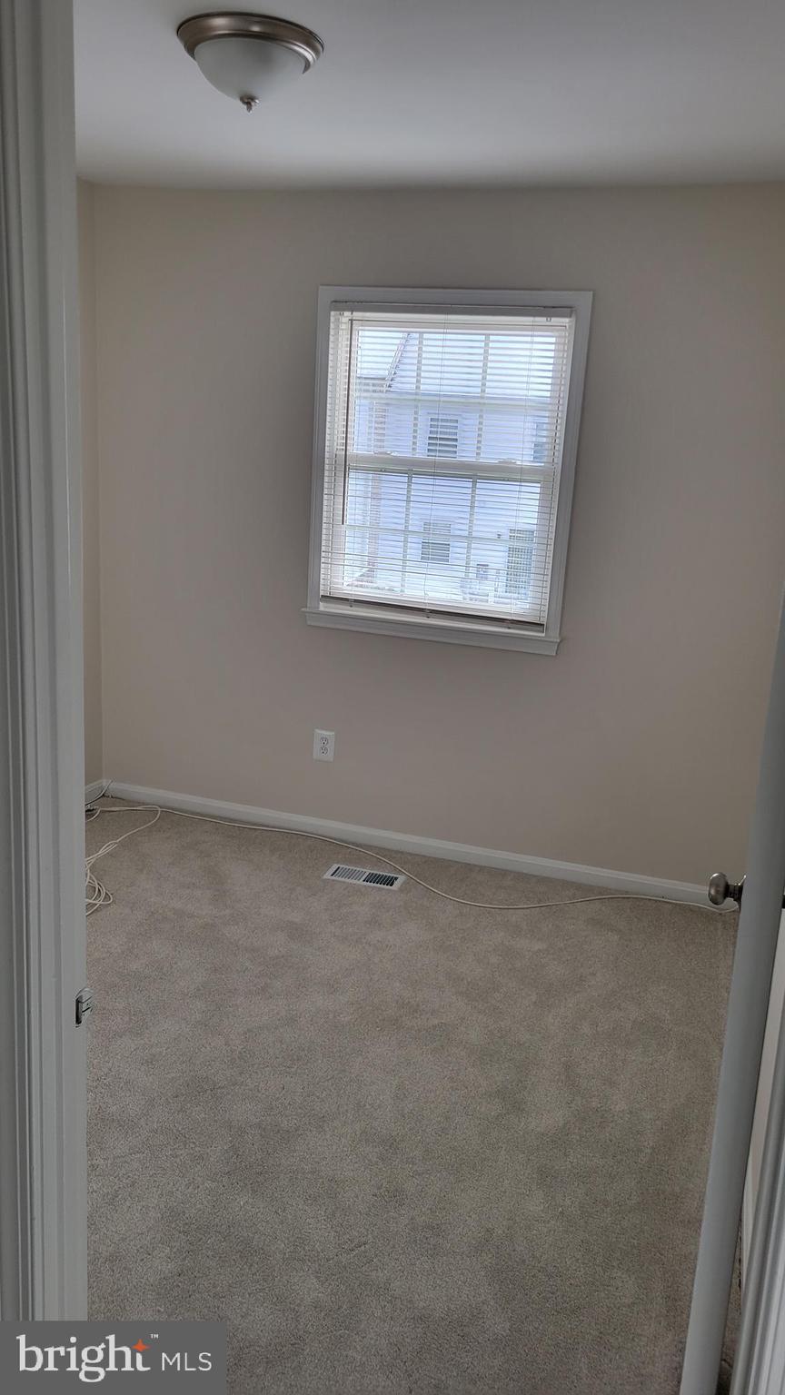 LAKE RIDGE - Residential Lease