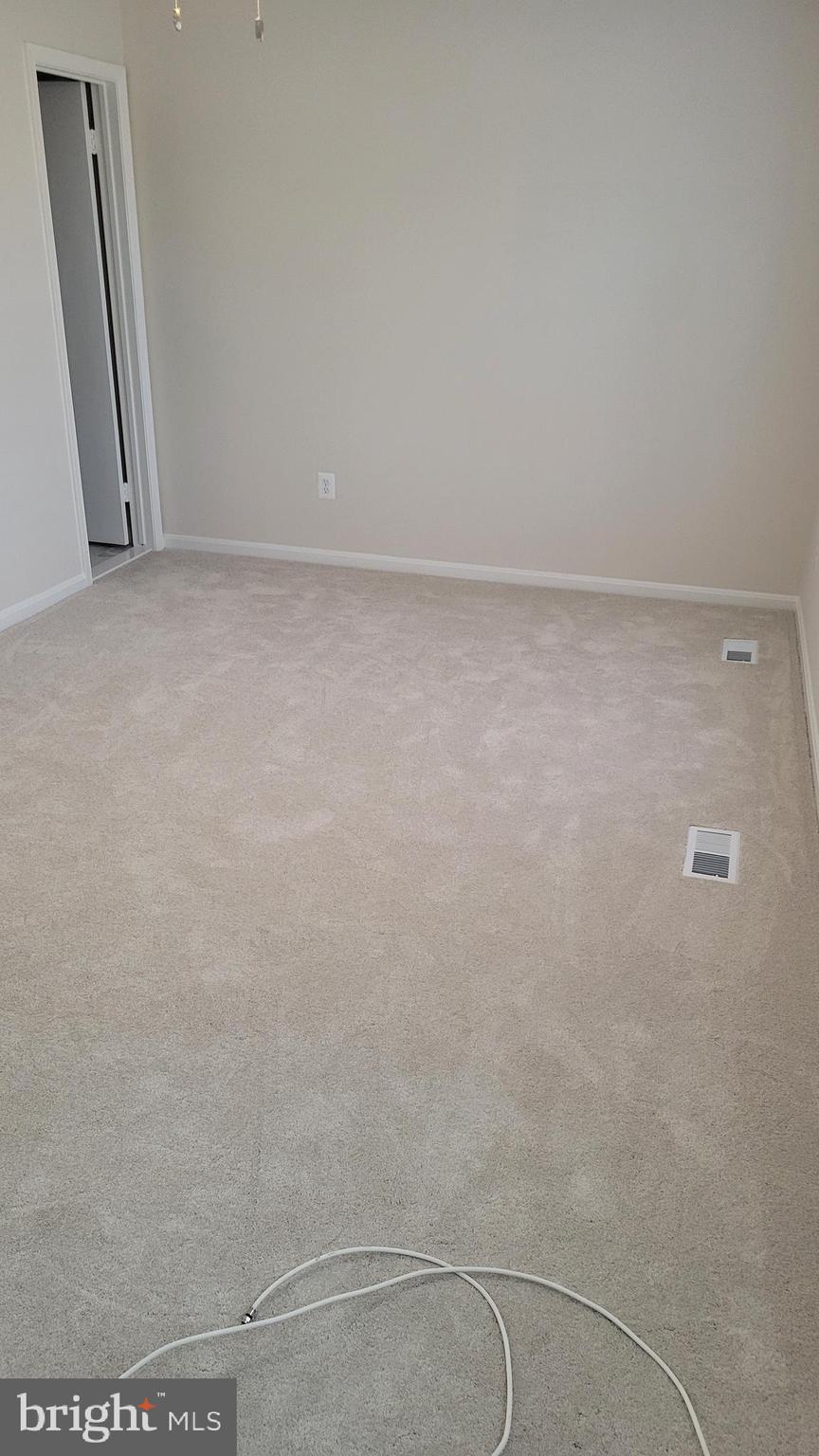 LAKE RIDGE - Residential Lease