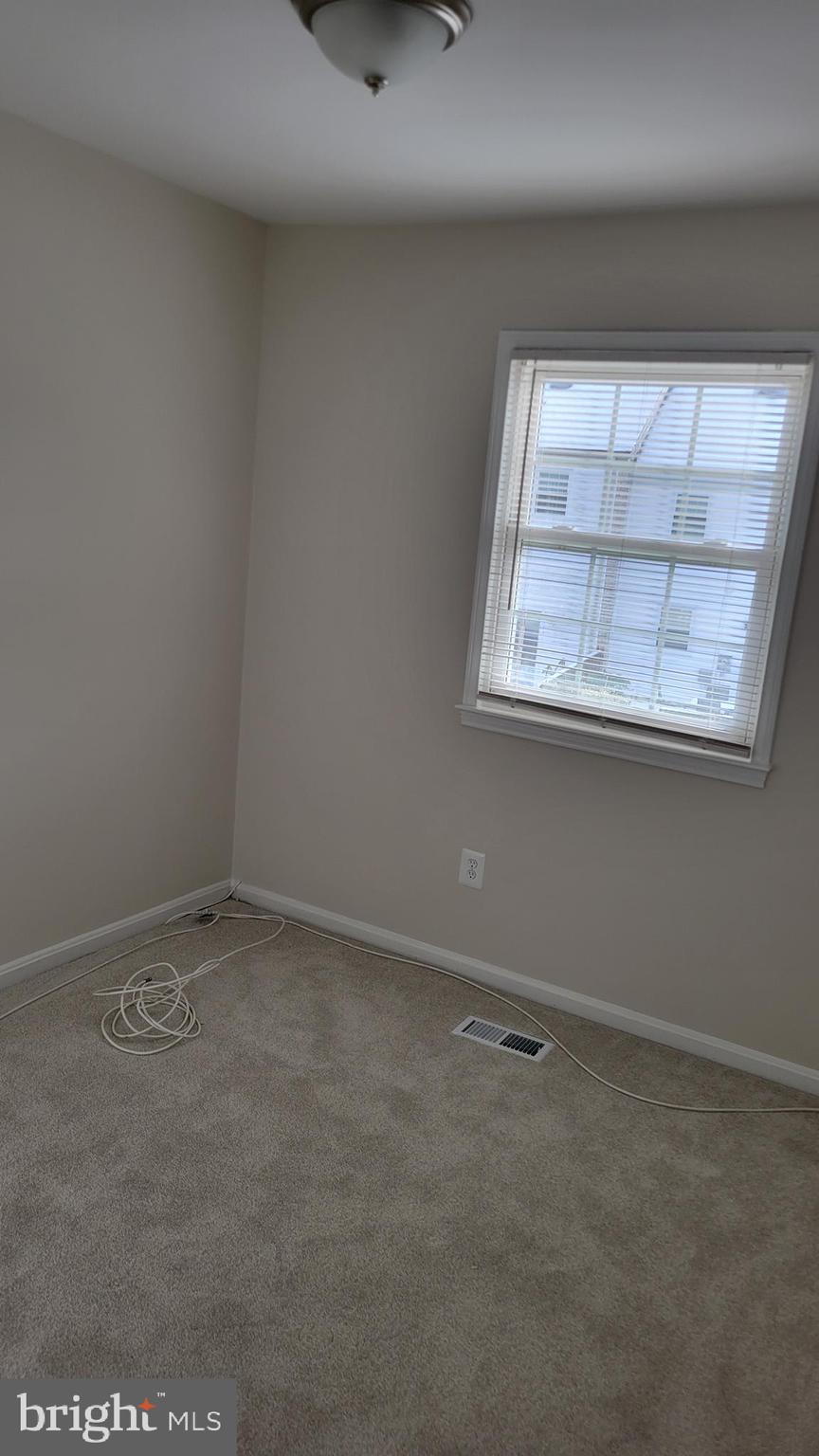 LAKE RIDGE - Residential Lease