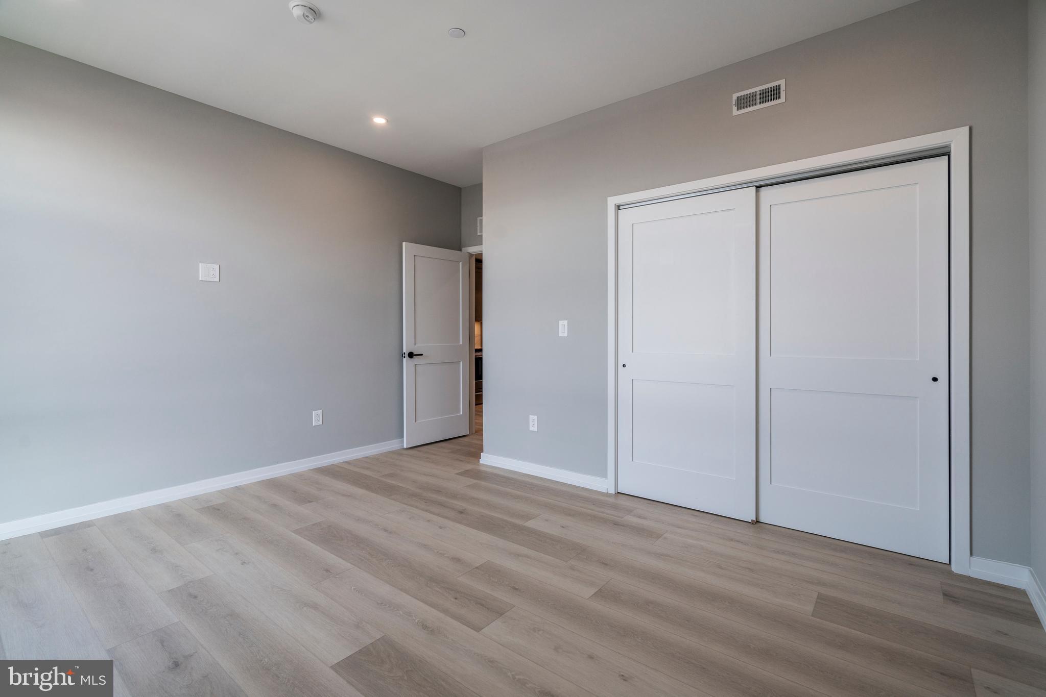 GRADUATE HOSPITAL - Residential Lease