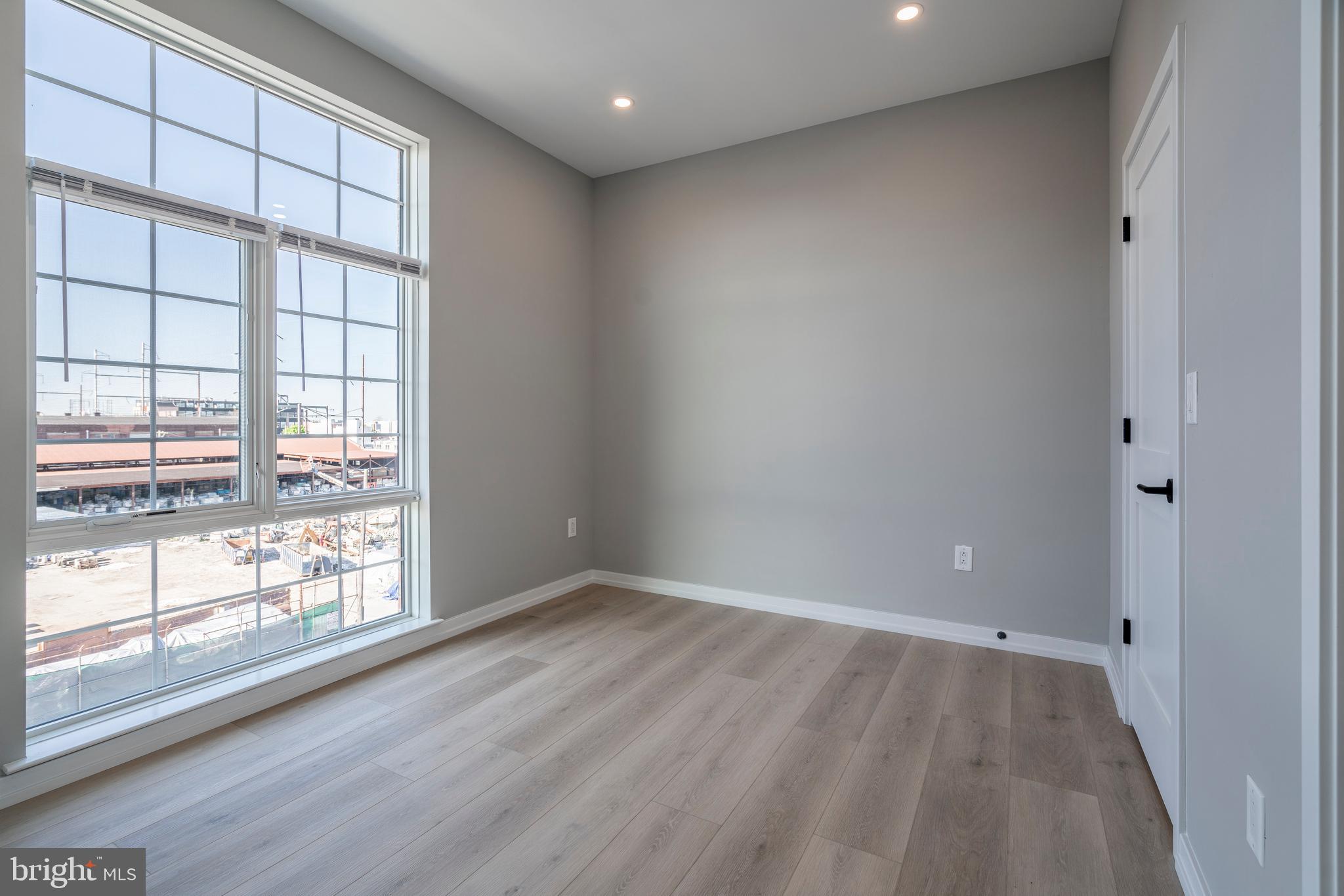 GRADUATE HOSPITAL - Residential Lease