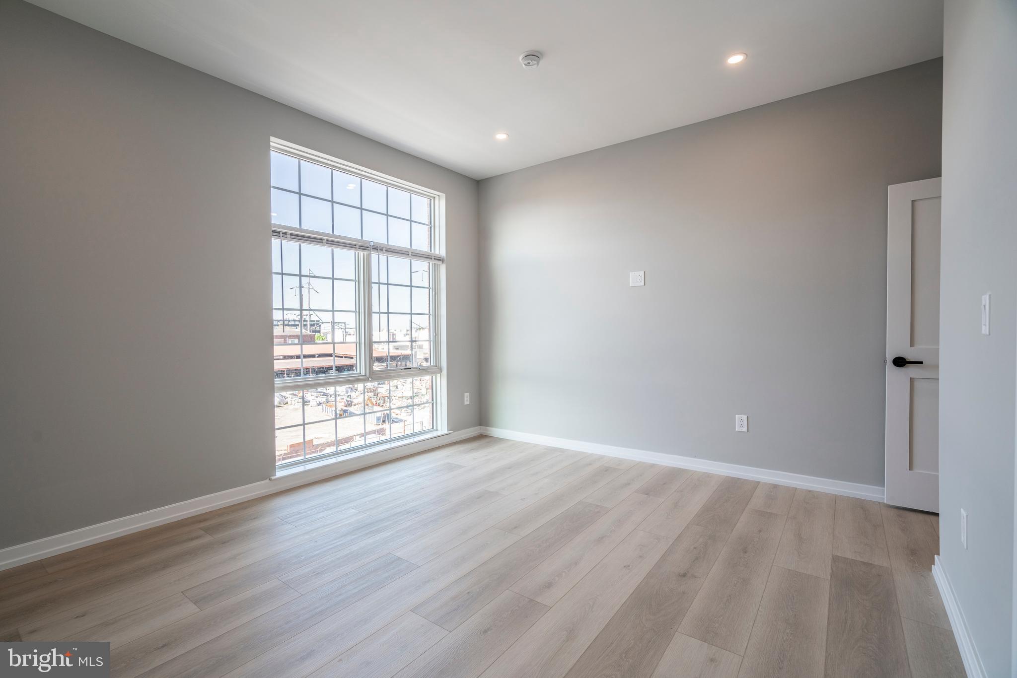 GRADUATE HOSPITAL - Residential Lease