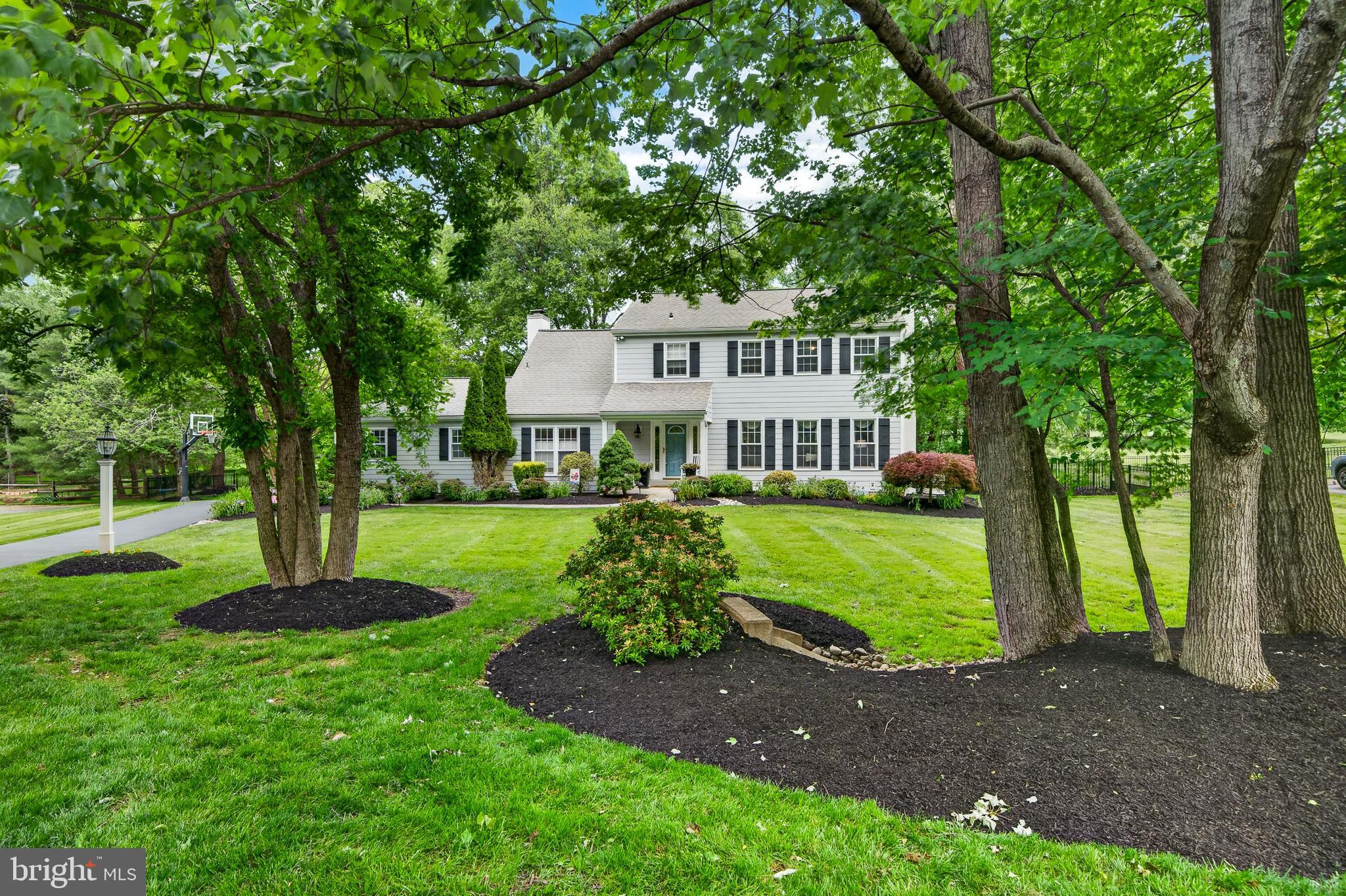 925 SAINT ANDREWS DRIVE