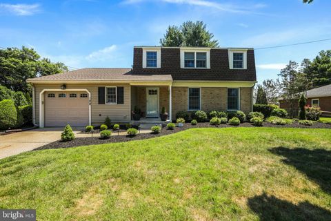 Homes For Sale - 109 Burlington Avenue<br/> Camden County, VOORHEES, NJ 08043