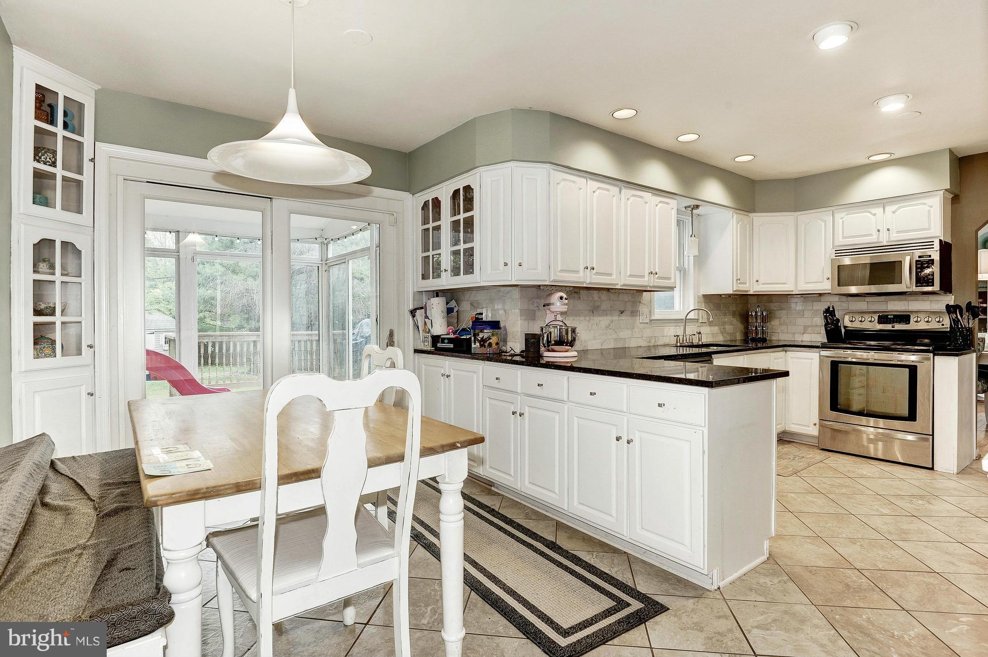 SUNNYBROOK - Residential