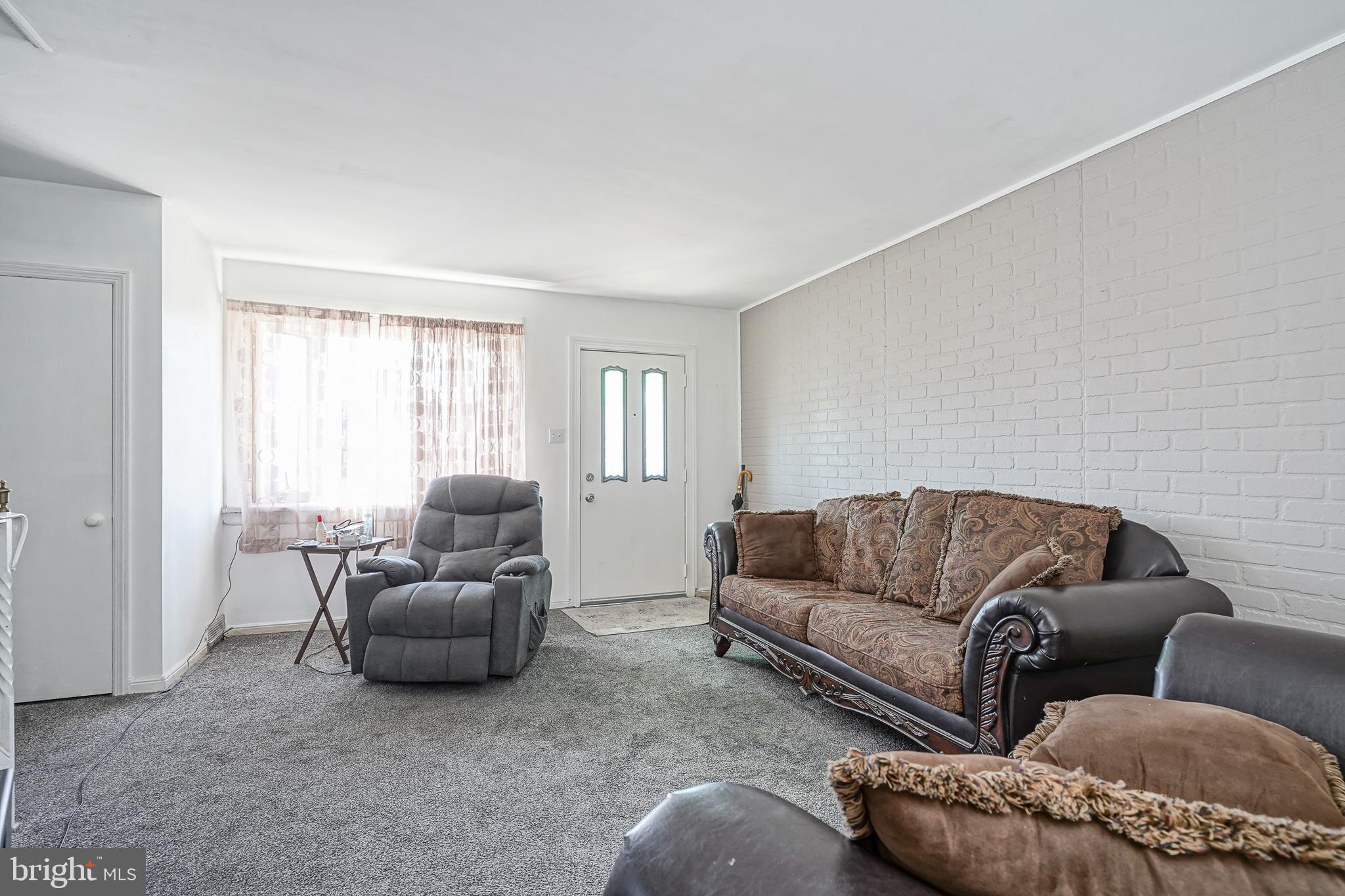 MAYFAIR (WEST) - Residential