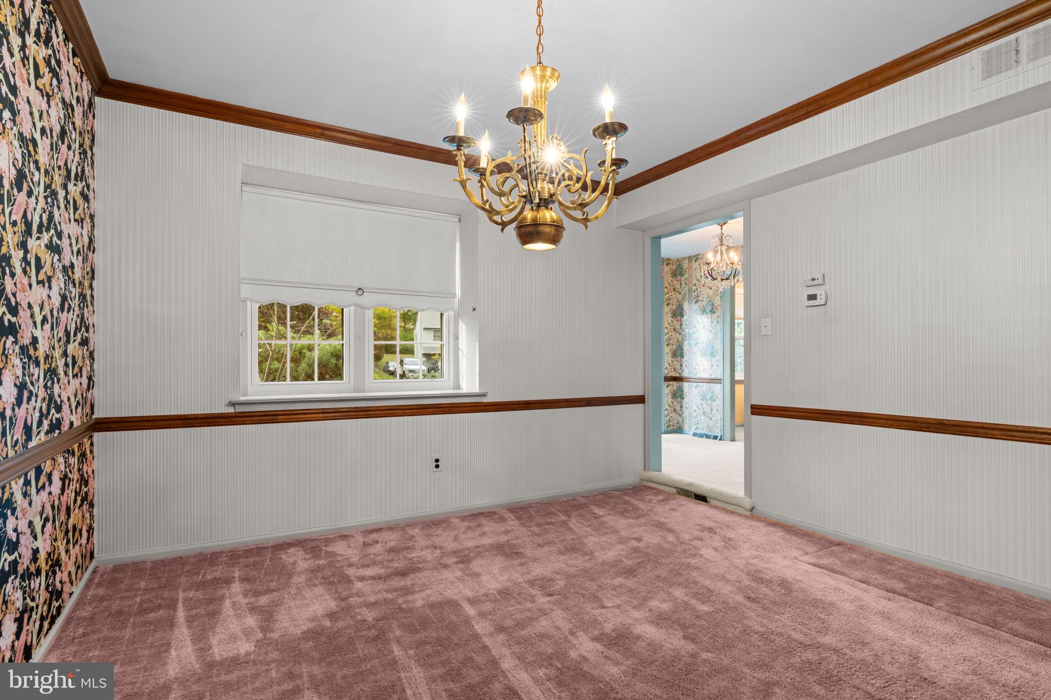 VILLAGE SHIRES - Residential