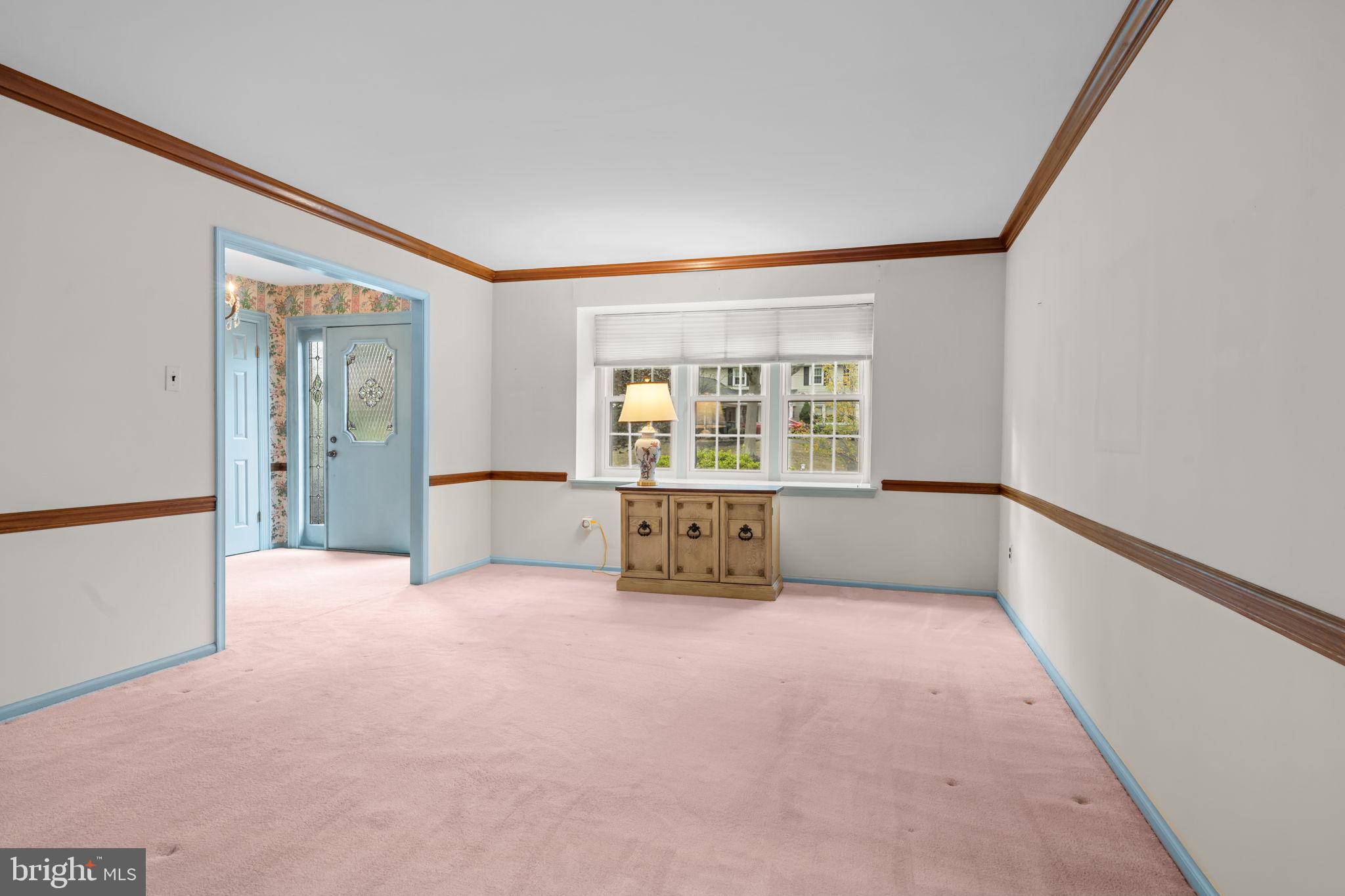 VILLAGE SHIRES - Residential