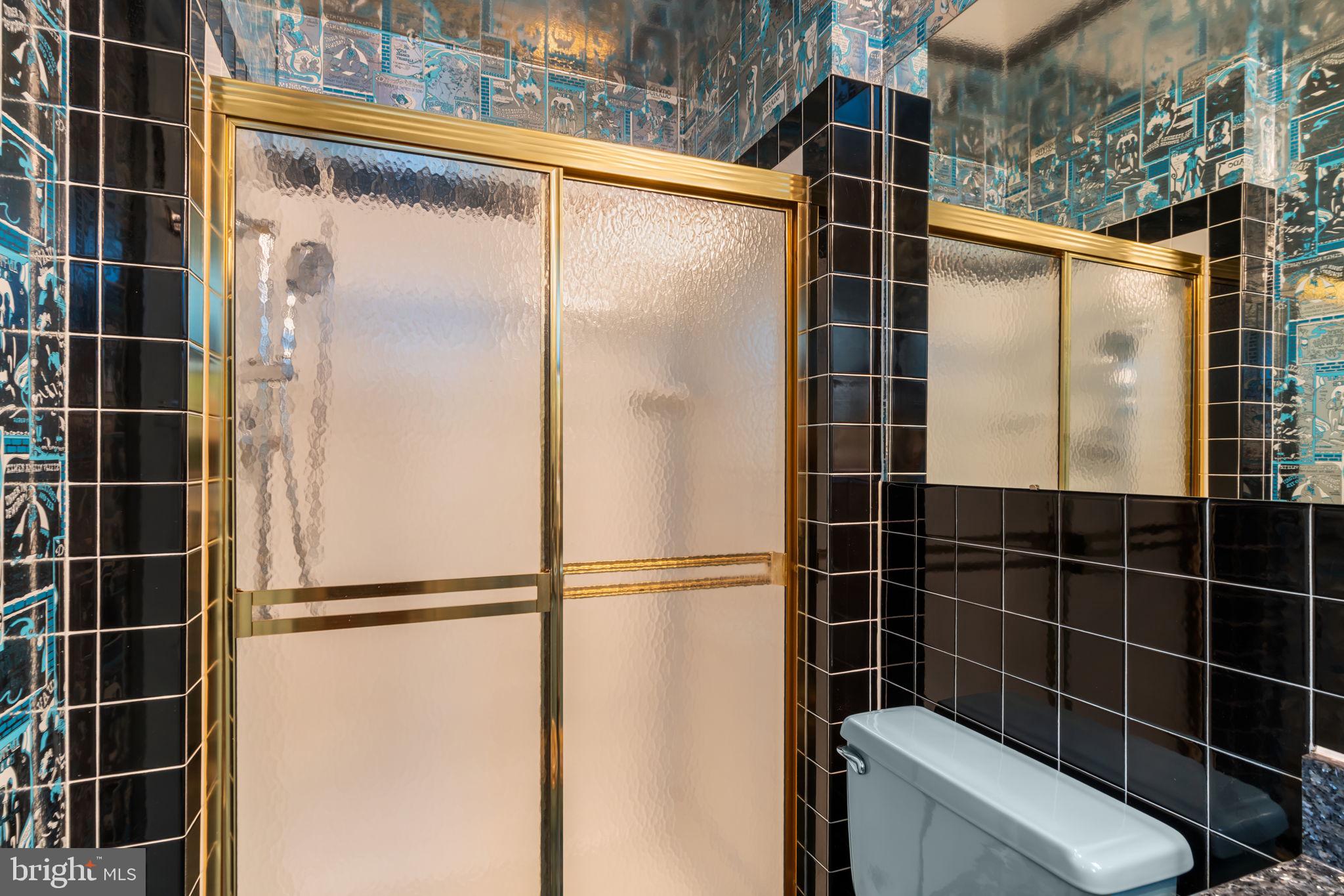 VILLAGE SHIRES - Residential