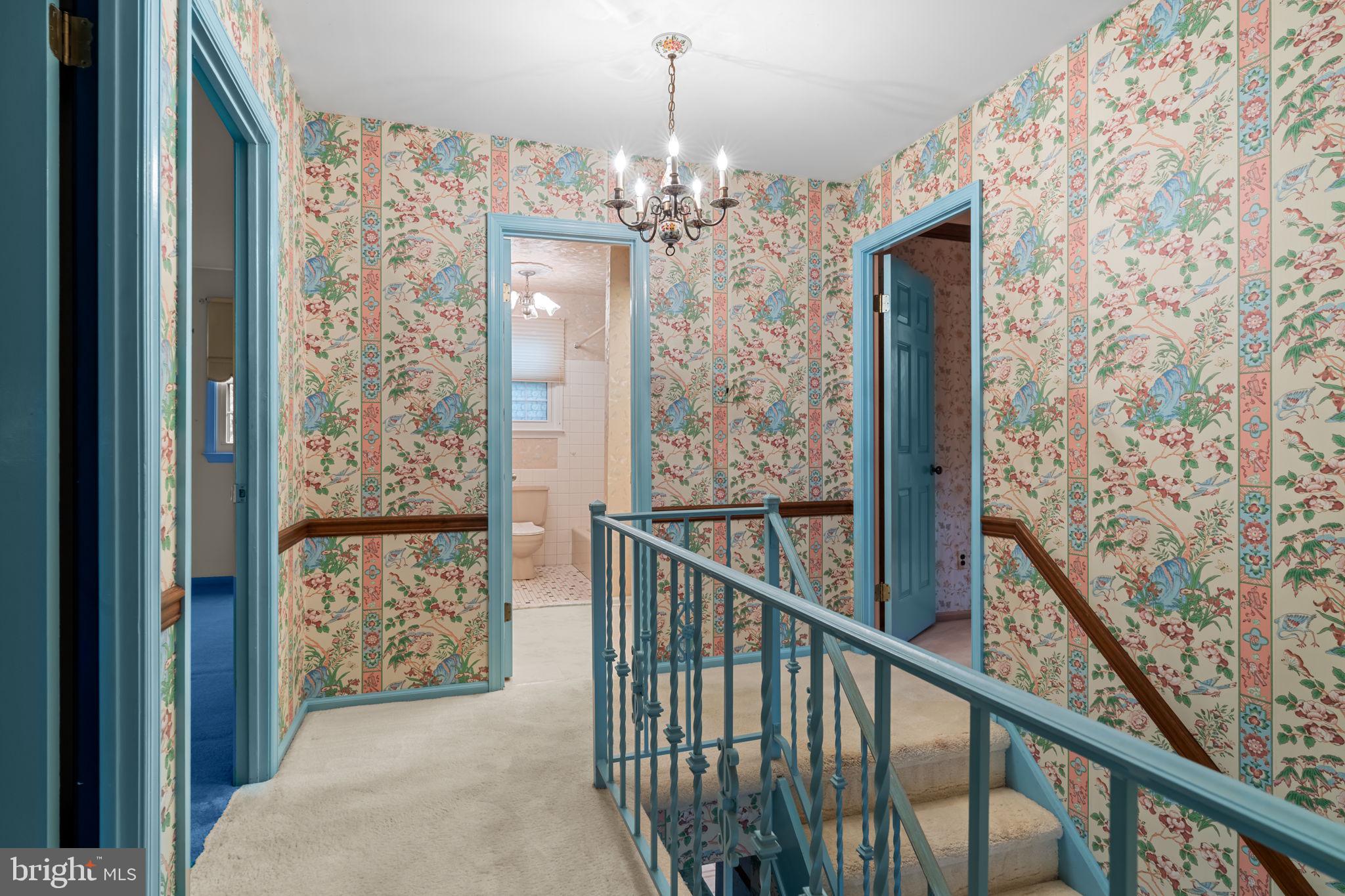 VILLAGE SHIRES - Residential