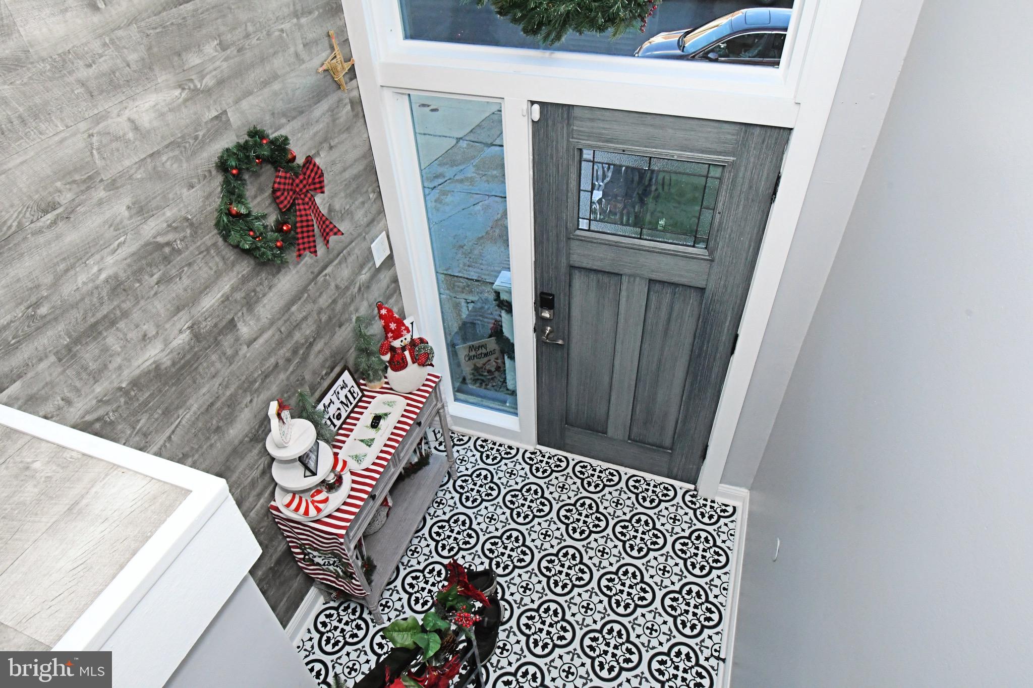 3568 GLOUCESTER LANE