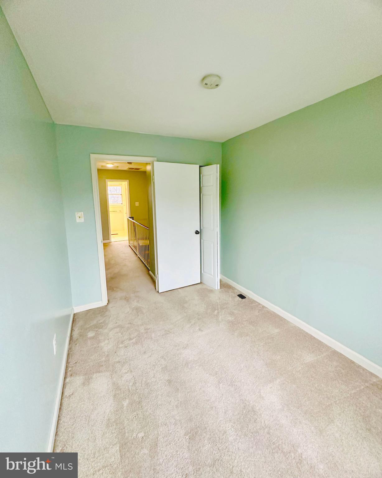 PRINCETON SQUARE - Residential Lease