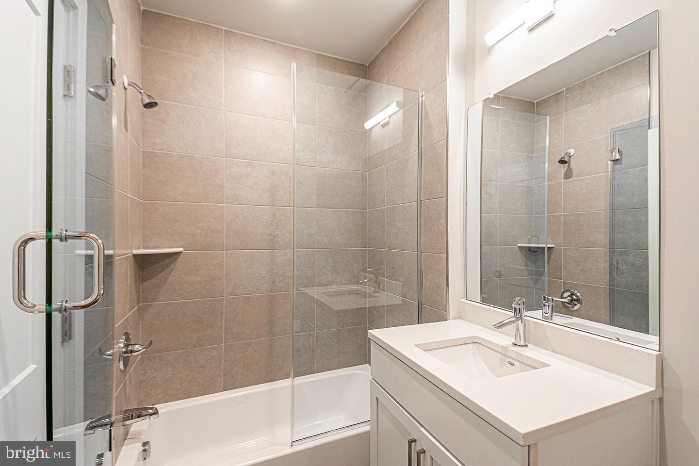 POINT BREEZE - Residential Lease