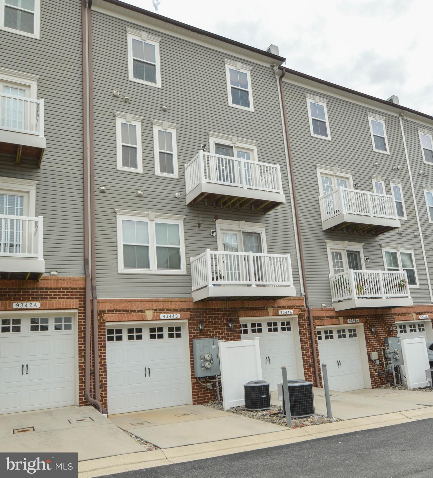 ESPLANADE RED RUN VILLA - Residential