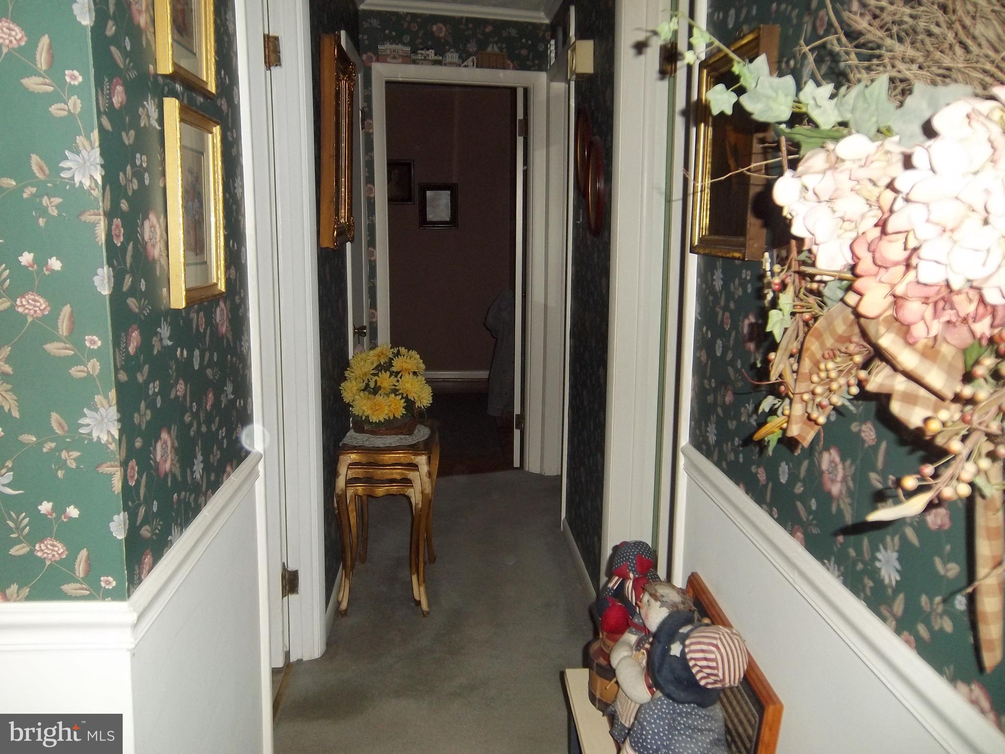 HILLCREST - Residential