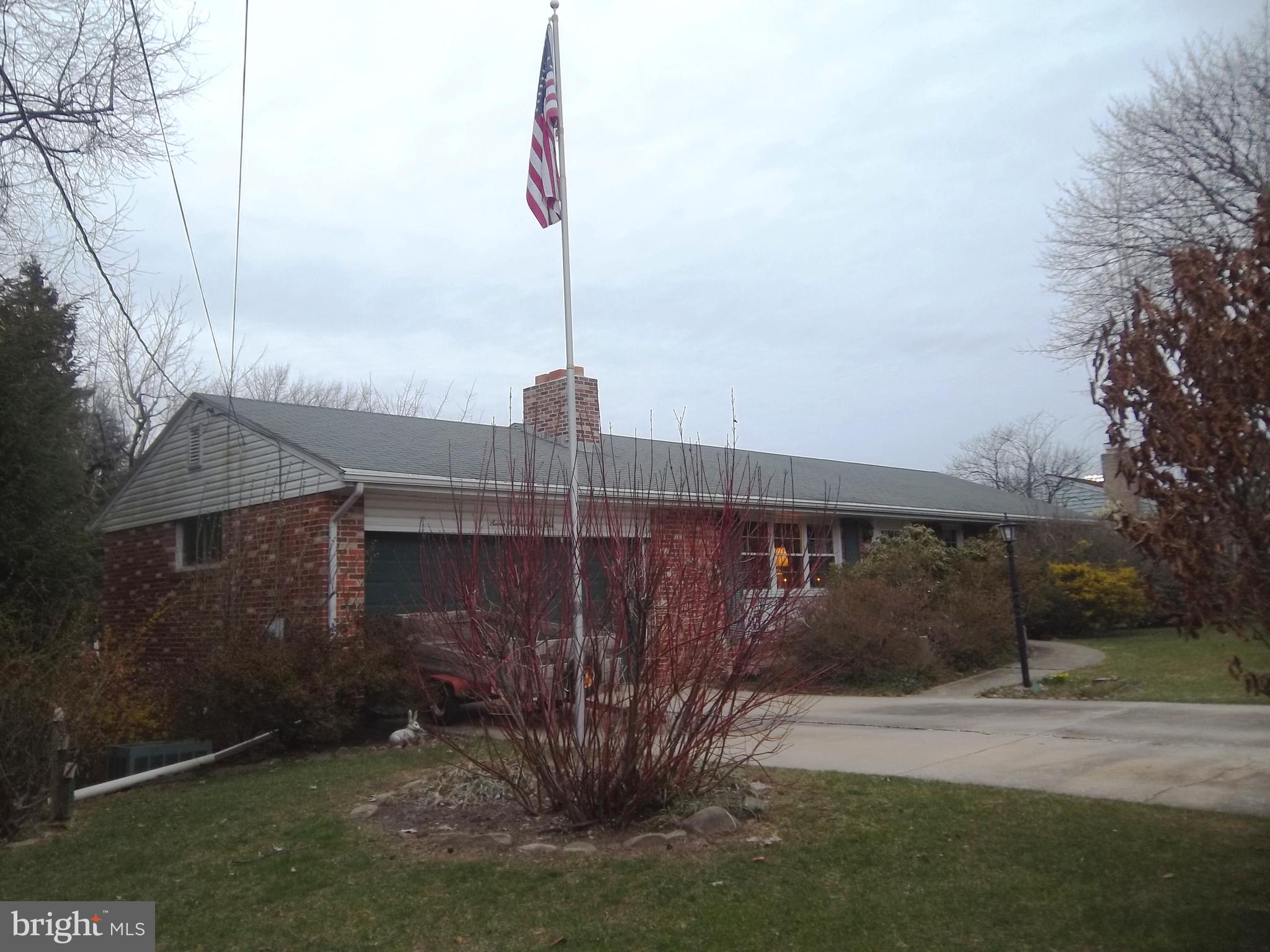 HILLCREST - Residential