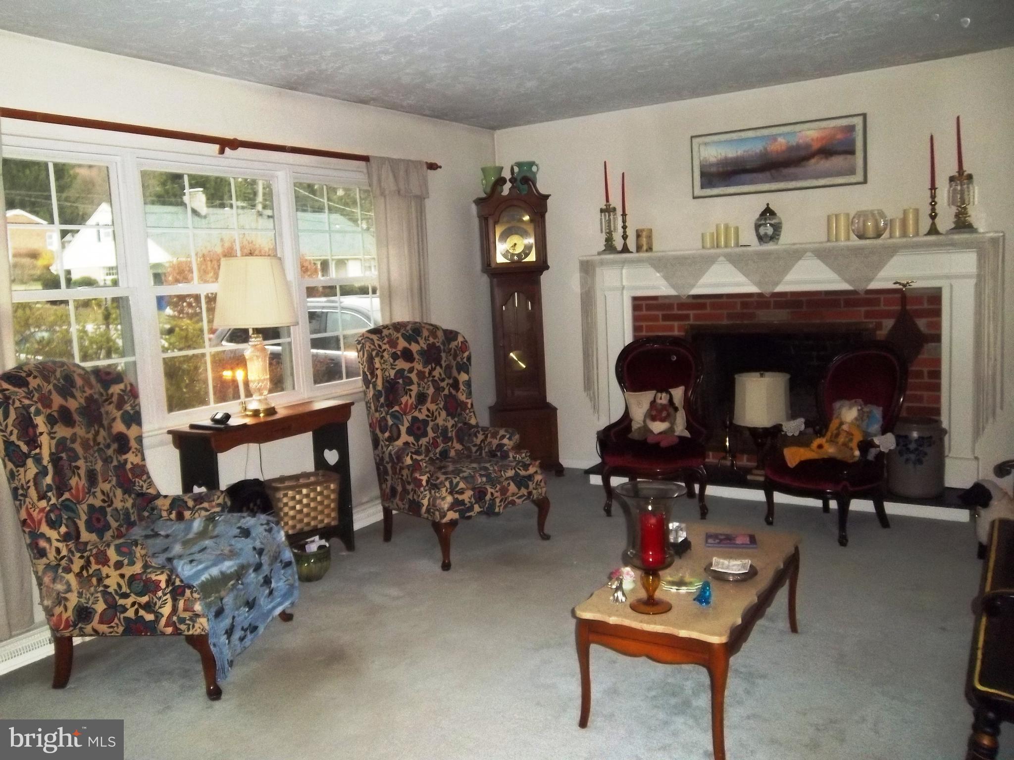 HILLCREST - Residential