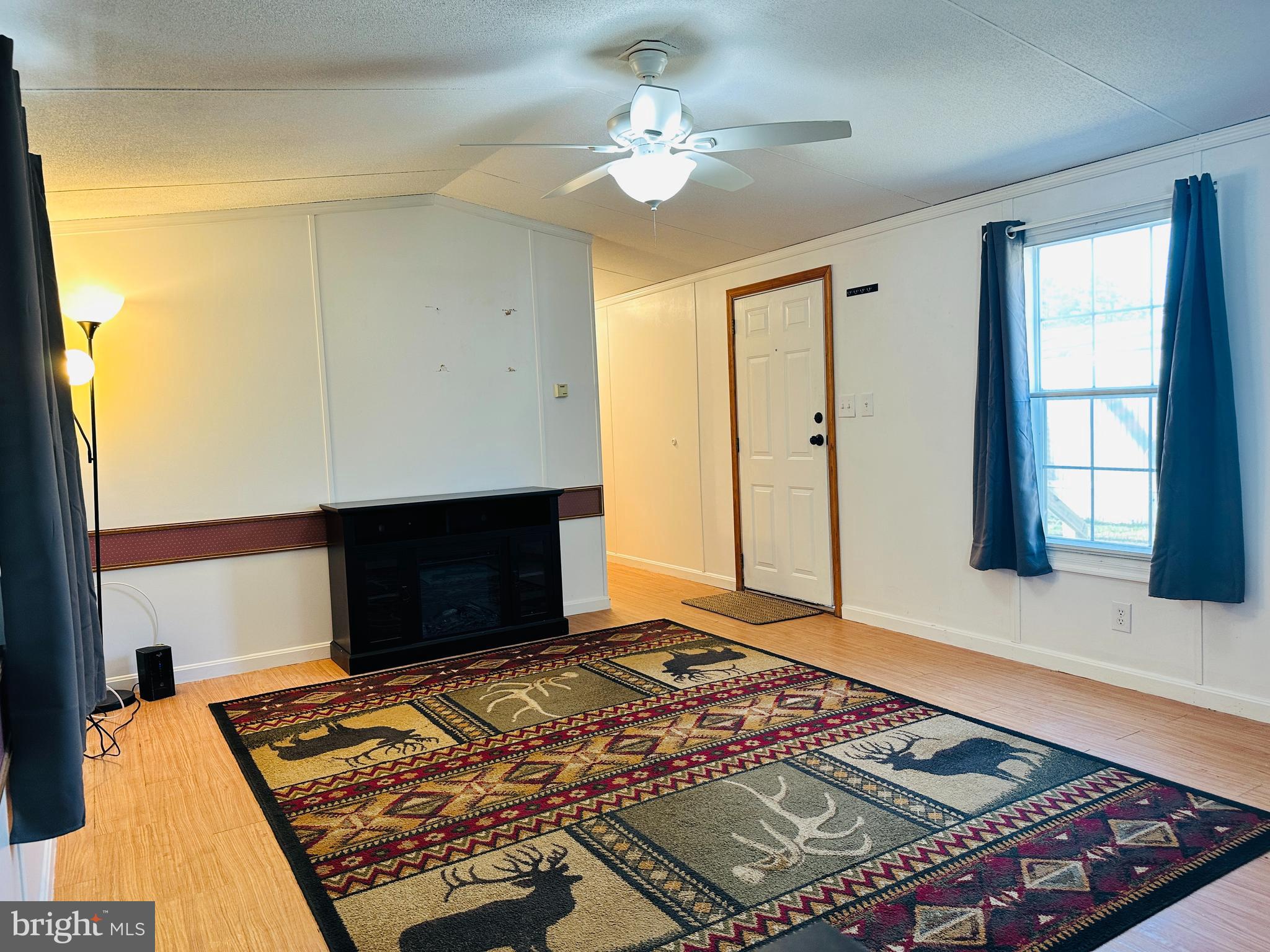 BIG SPRING TERRACE - Residential