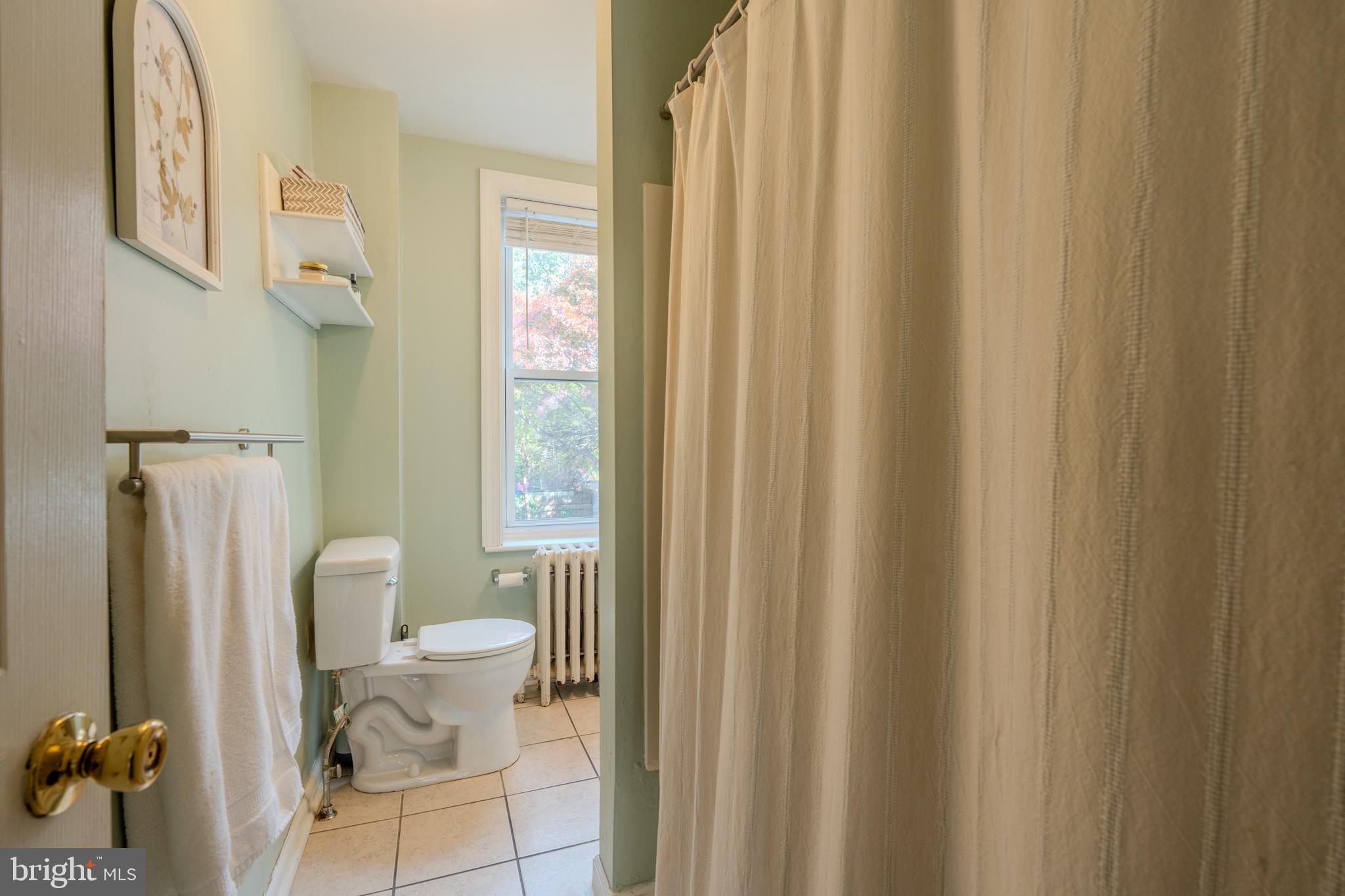 EAST FALLS - Residential