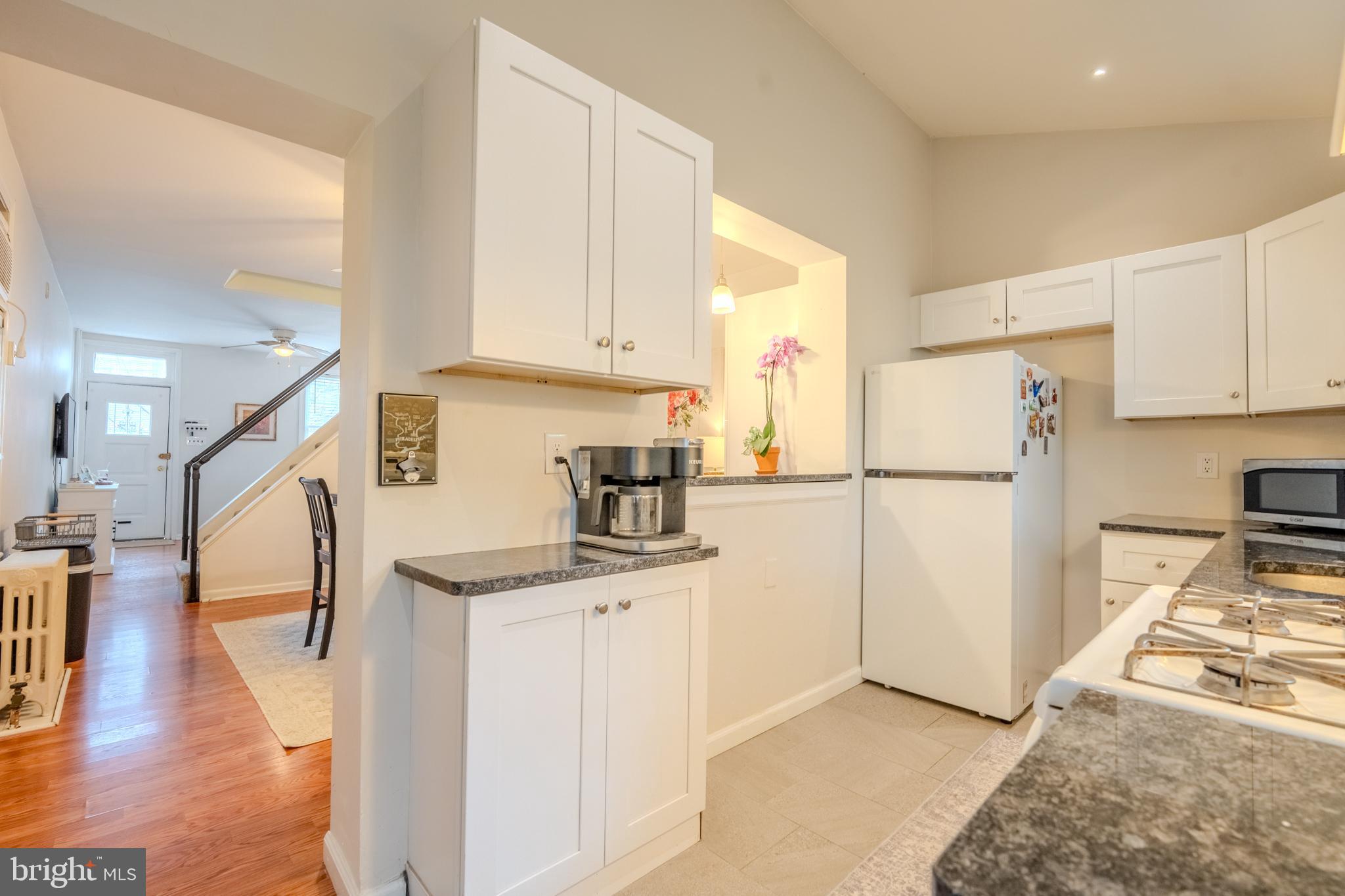 EAST FALLS - Residential