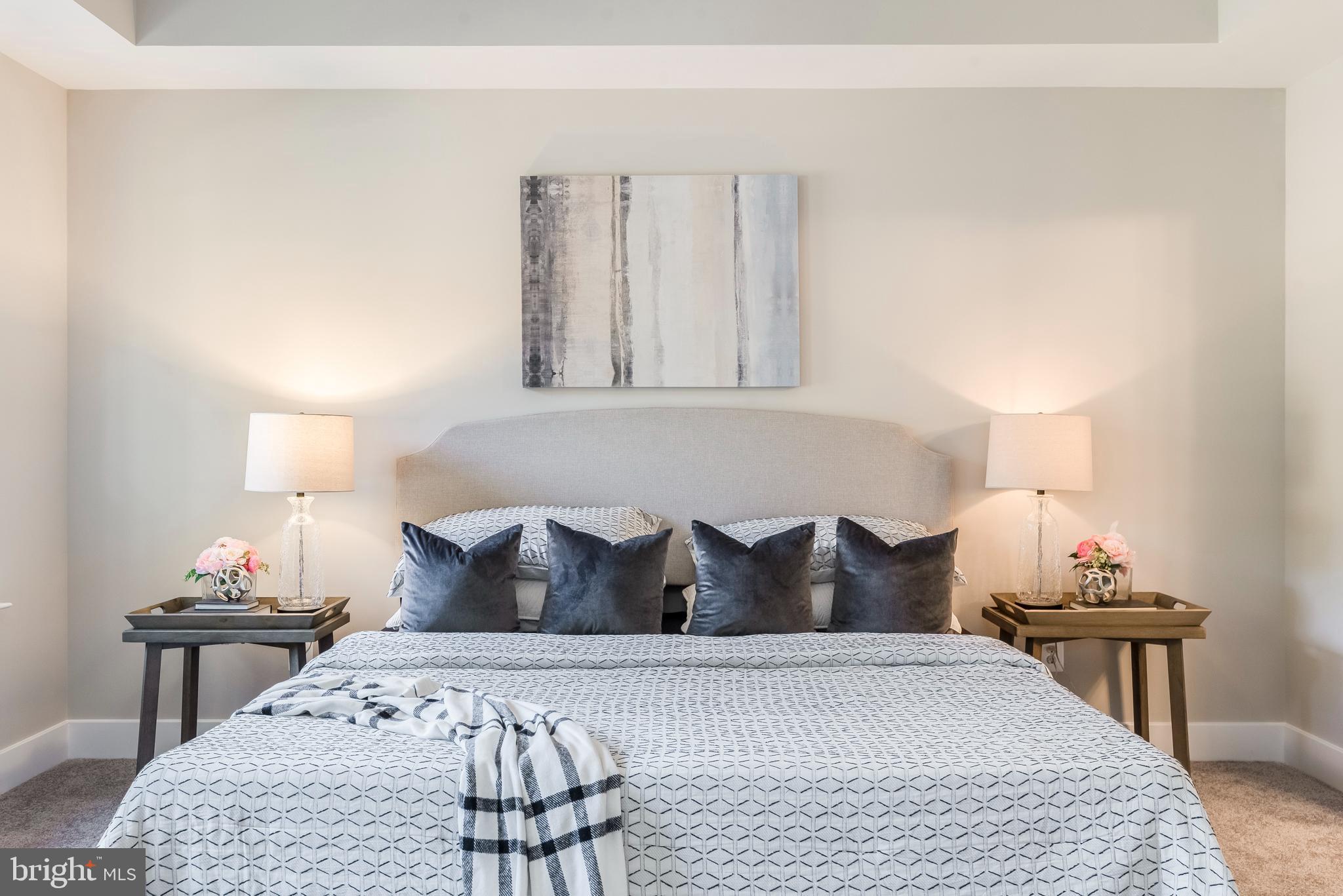 POWHATAN BEACH - Residential