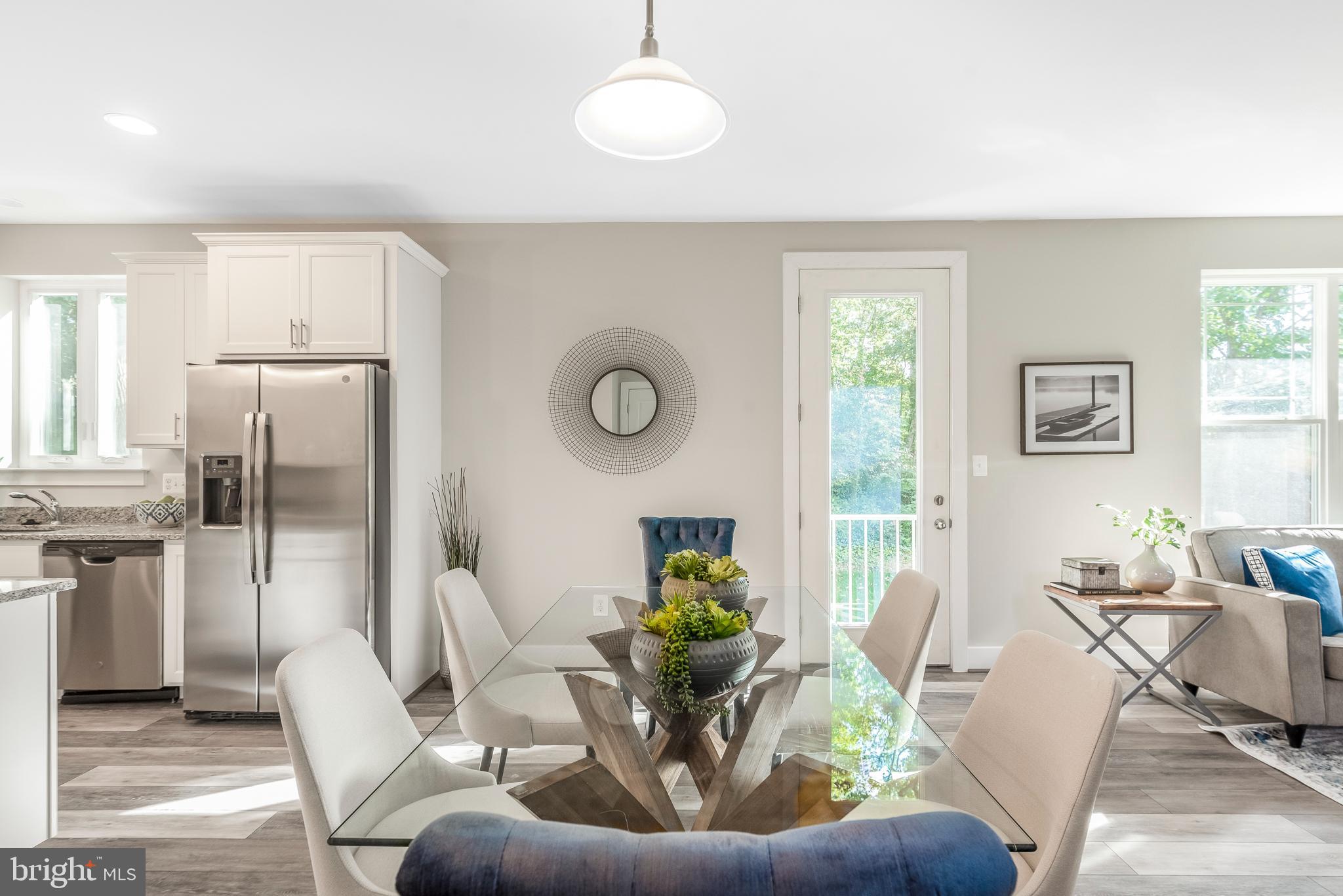 POWHATAN BEACH - Residential