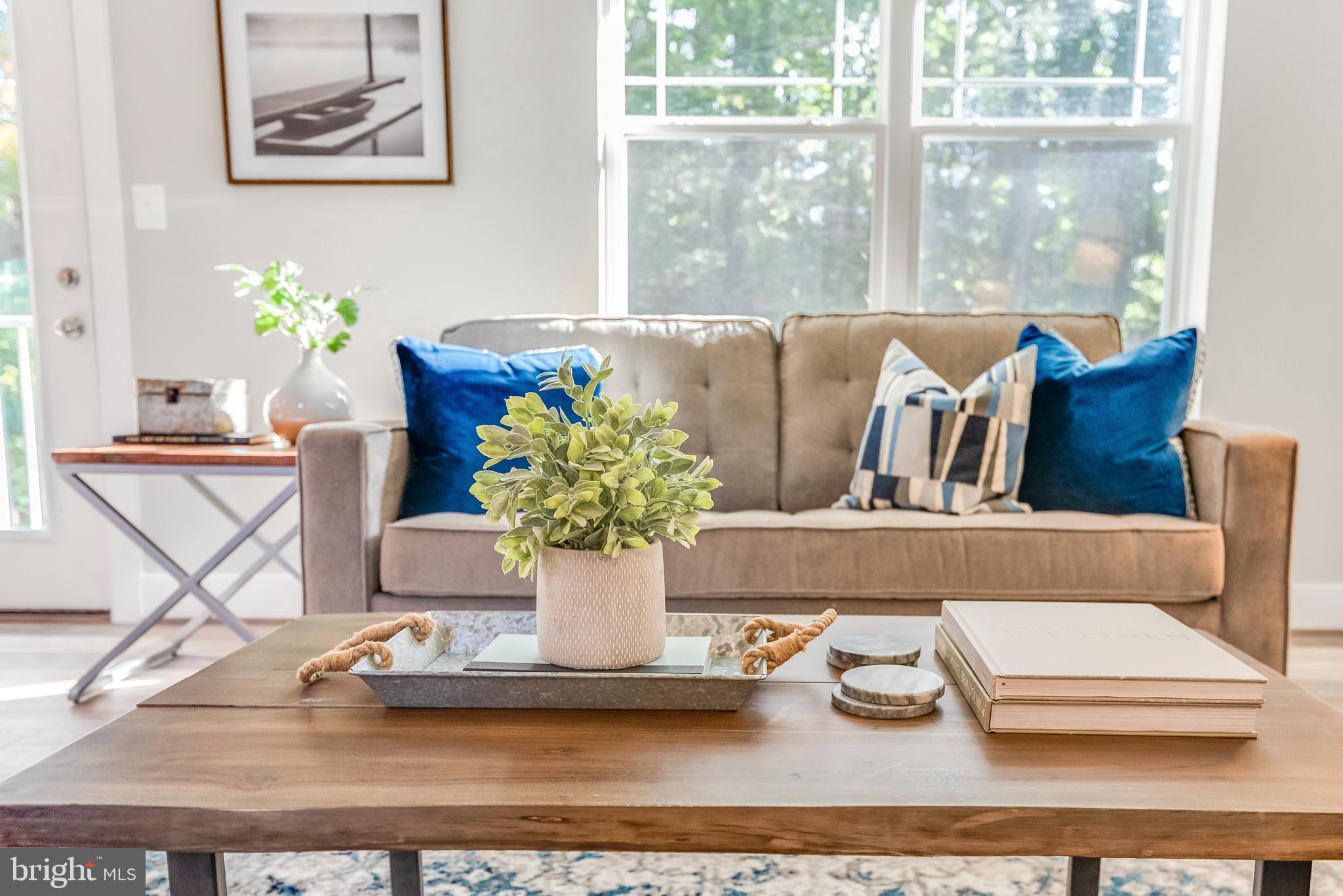 POWHATAN BEACH - Residential