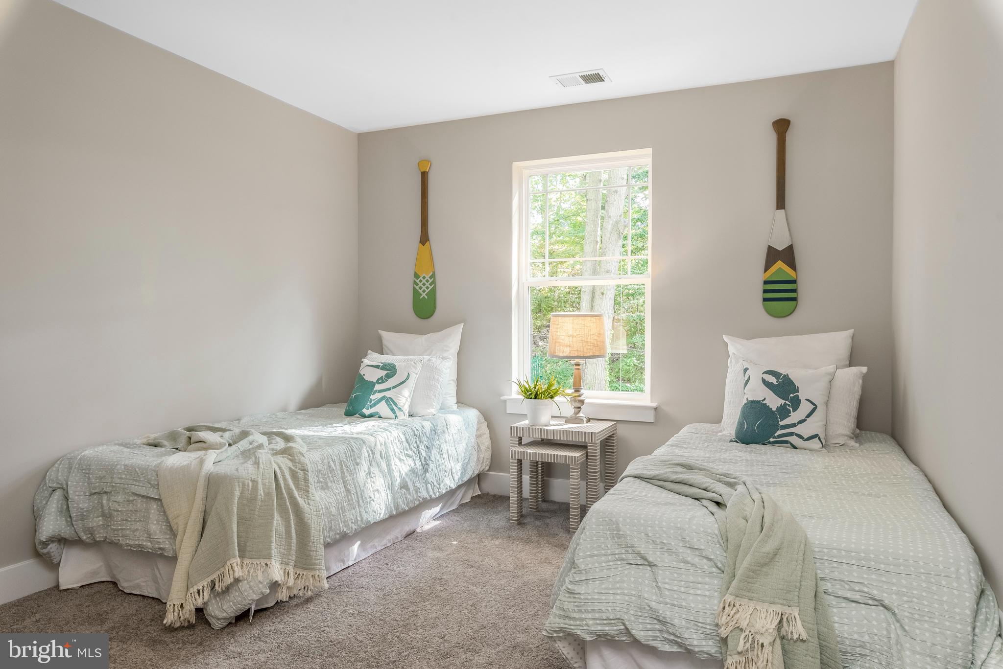 POWHATAN BEACH - Residential