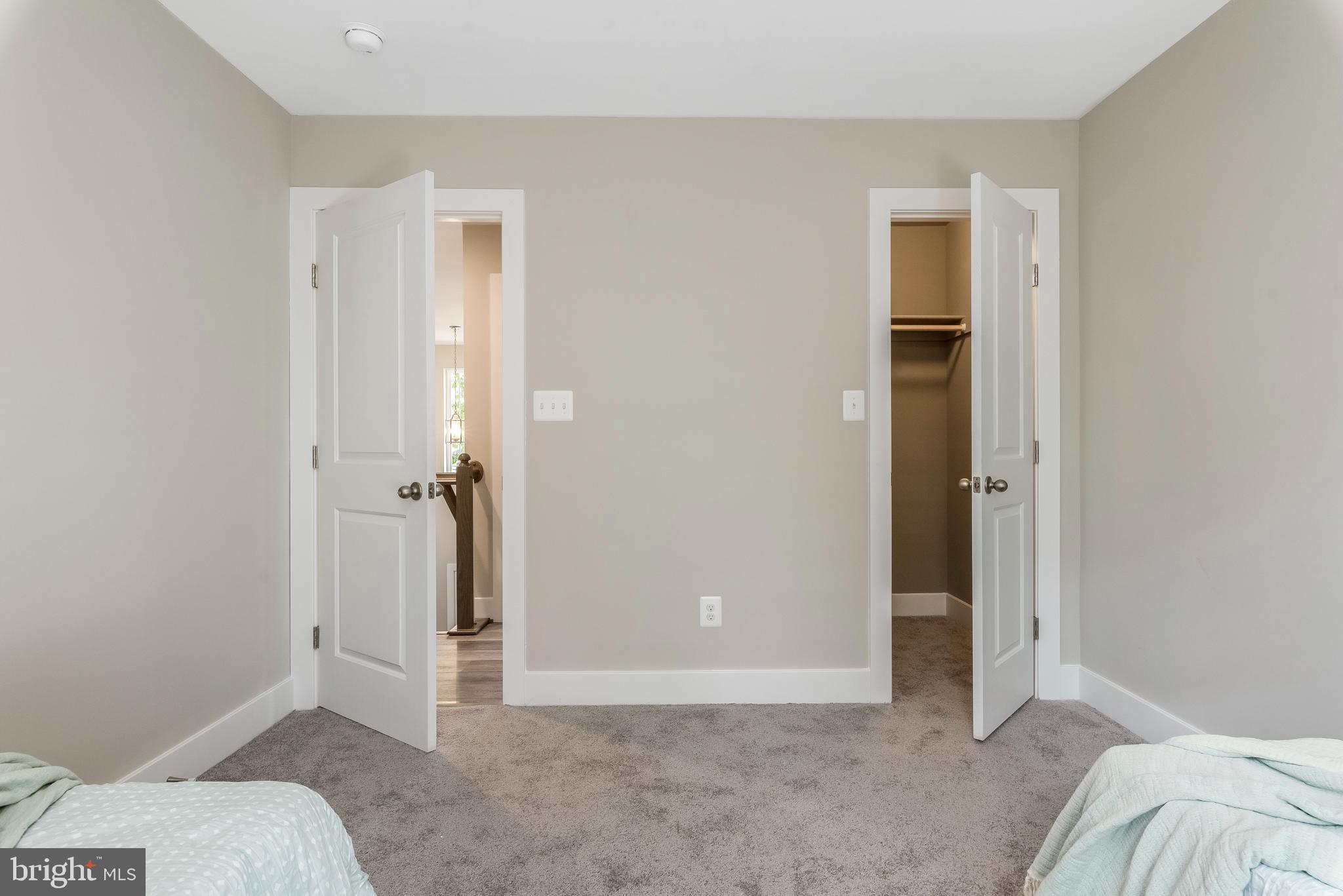 POWHATAN BEACH - Residential