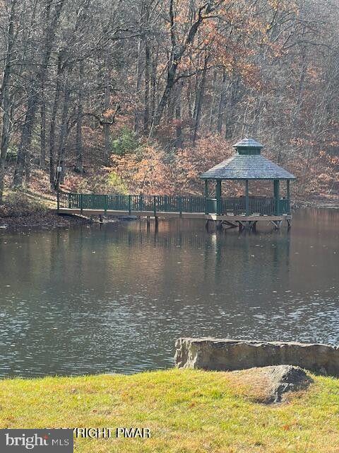 TWIN LAKE ESTATES - Residential