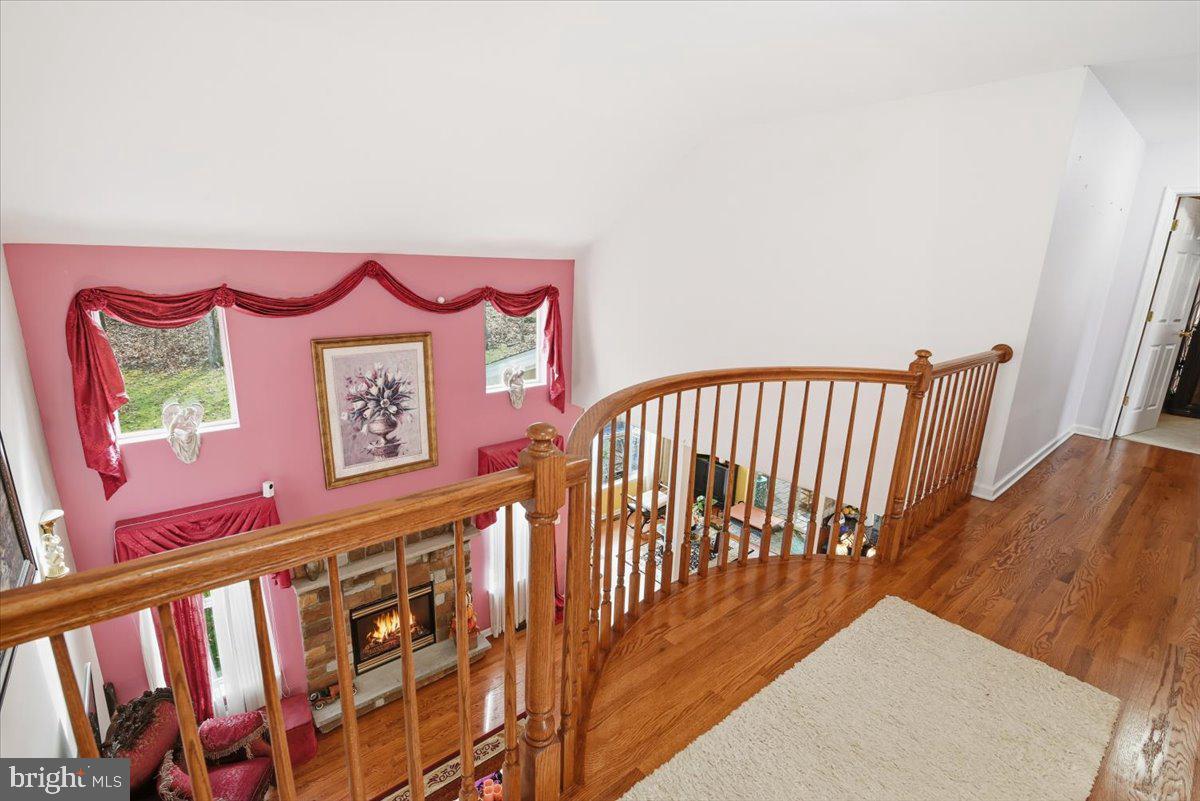 TWIN LAKE ESTATES - Residential