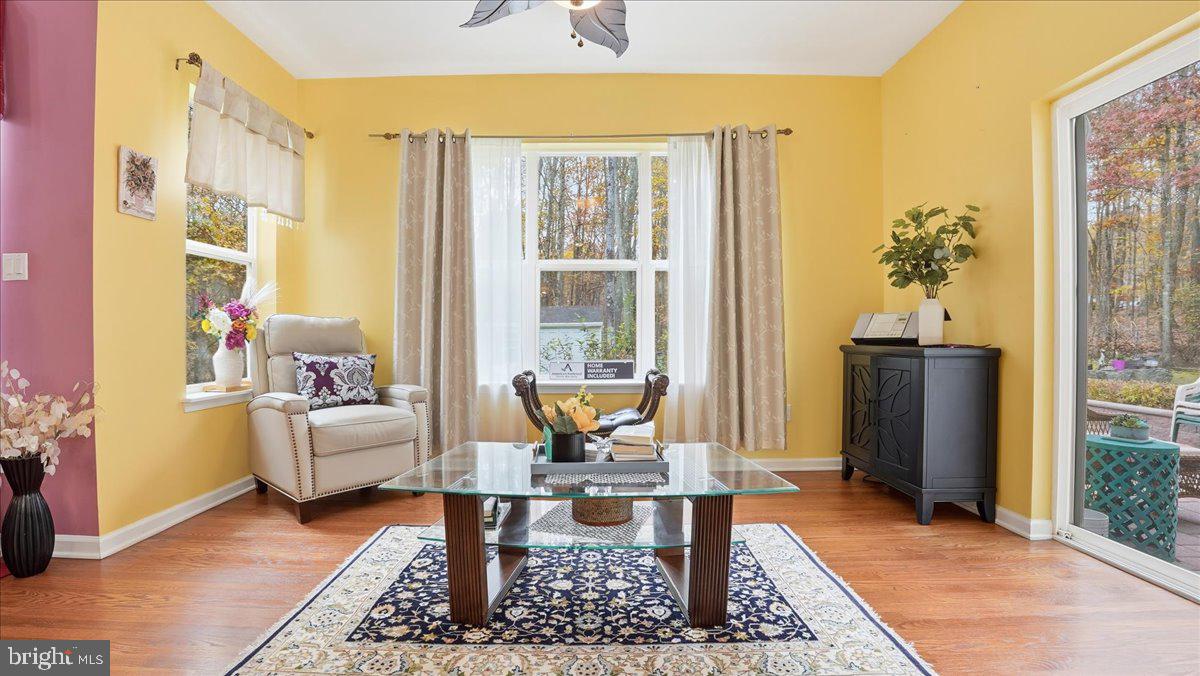 TWIN LAKE ESTATES - Residential