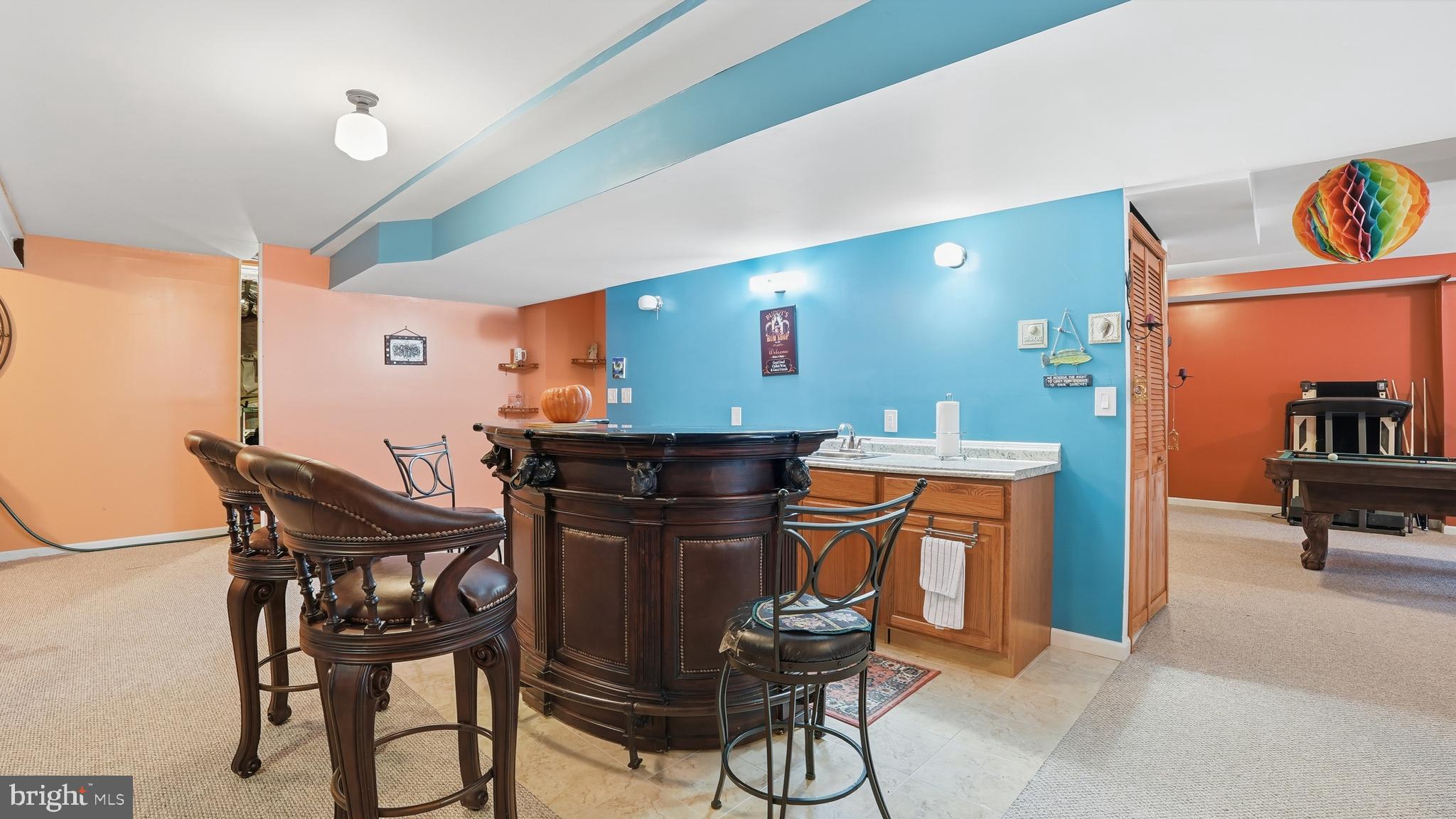 TWIN LAKE ESTATES - Residential