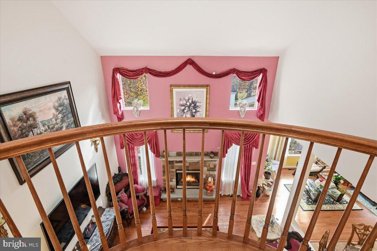 TWIN LAKE ESTATES - Residential