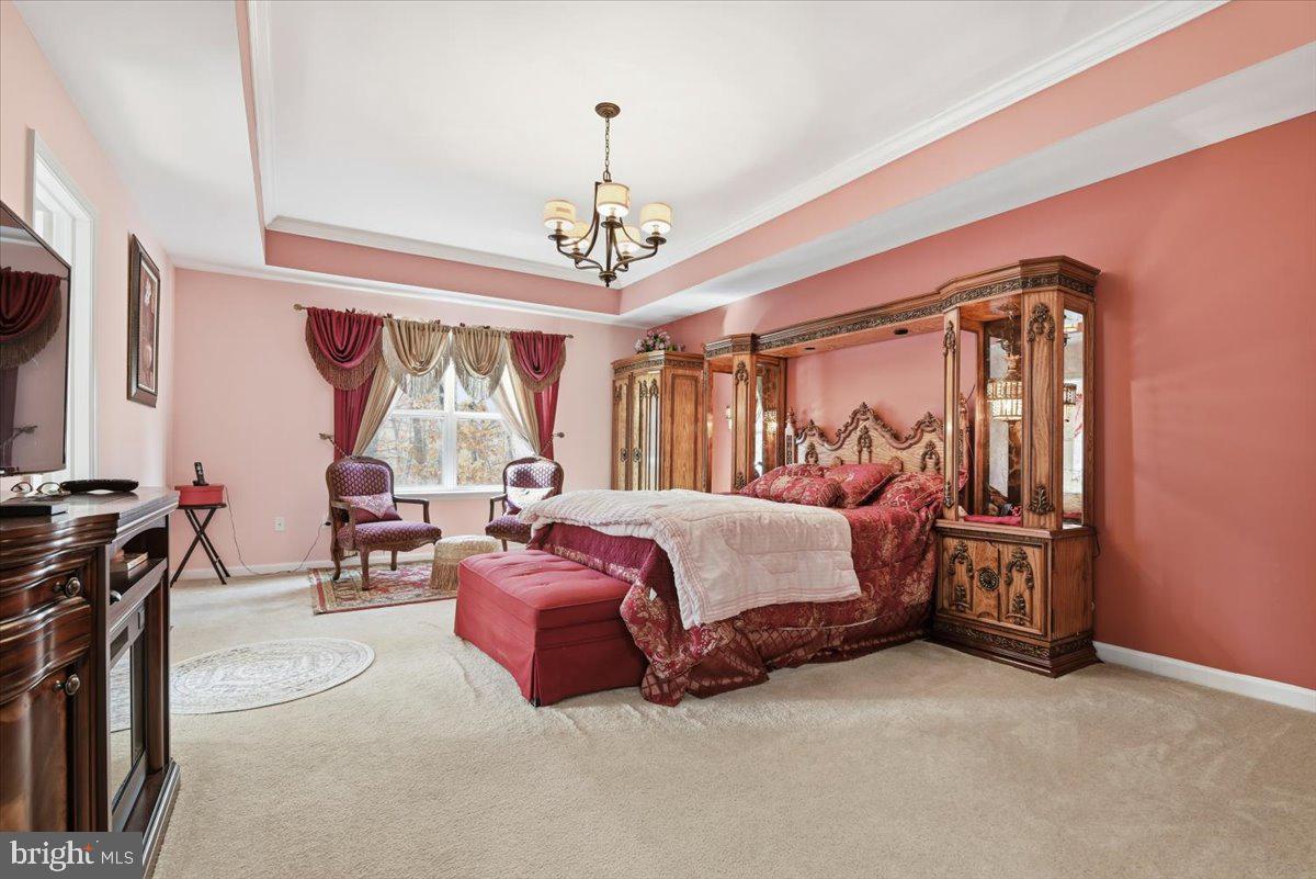 TWIN LAKE ESTATES - Residential