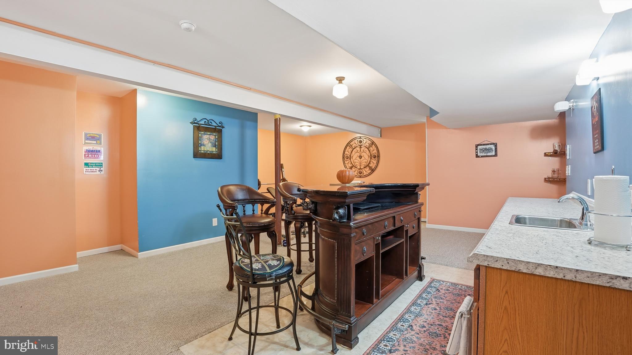 TWIN LAKE ESTATES - Residential