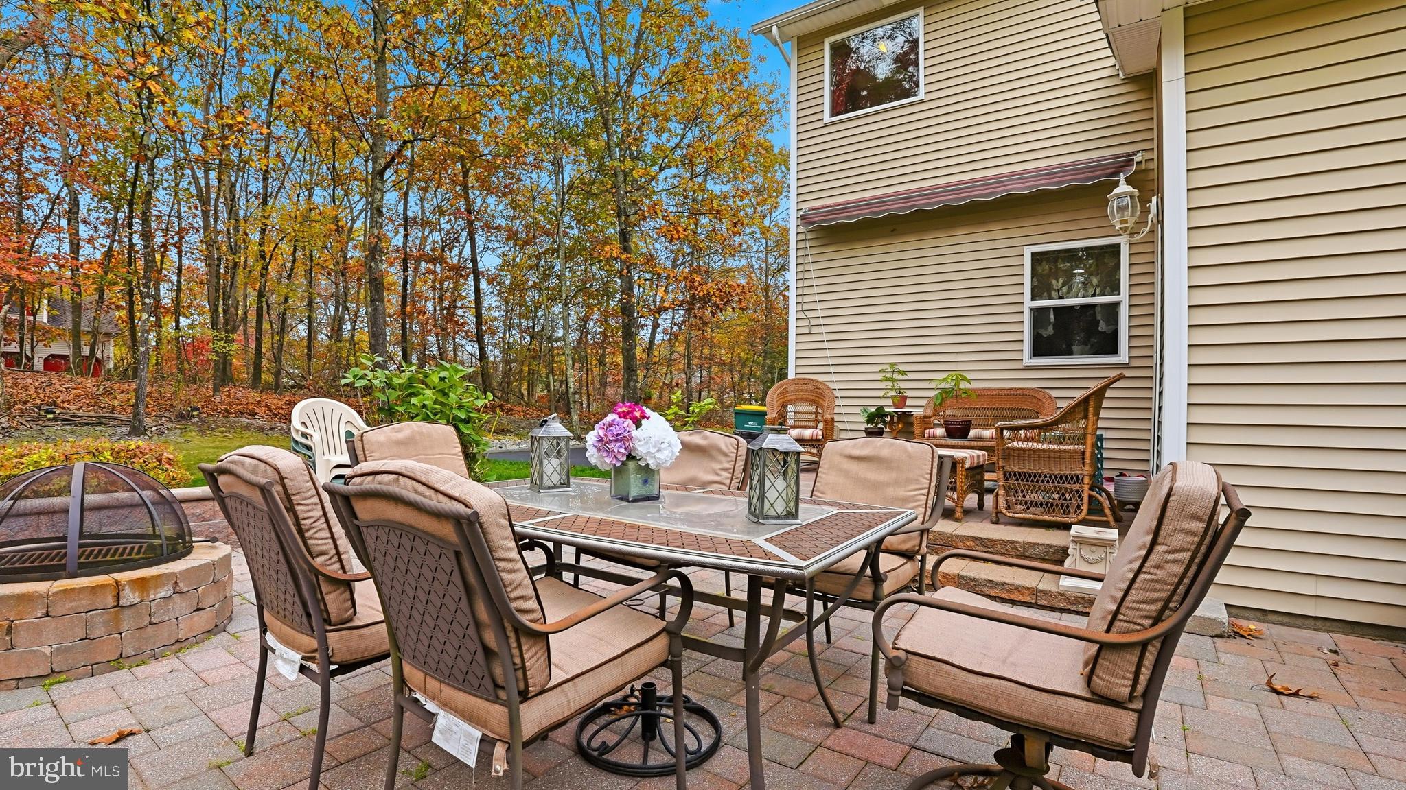 TWIN LAKE ESTATES - Residential