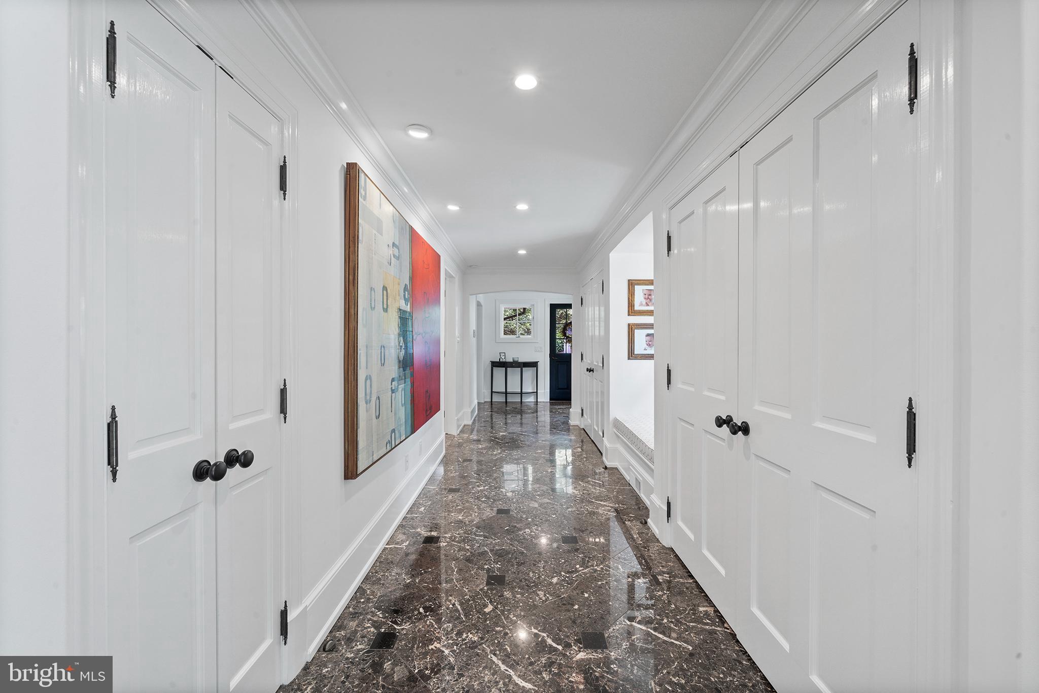 RADNOR HUNT - Residential