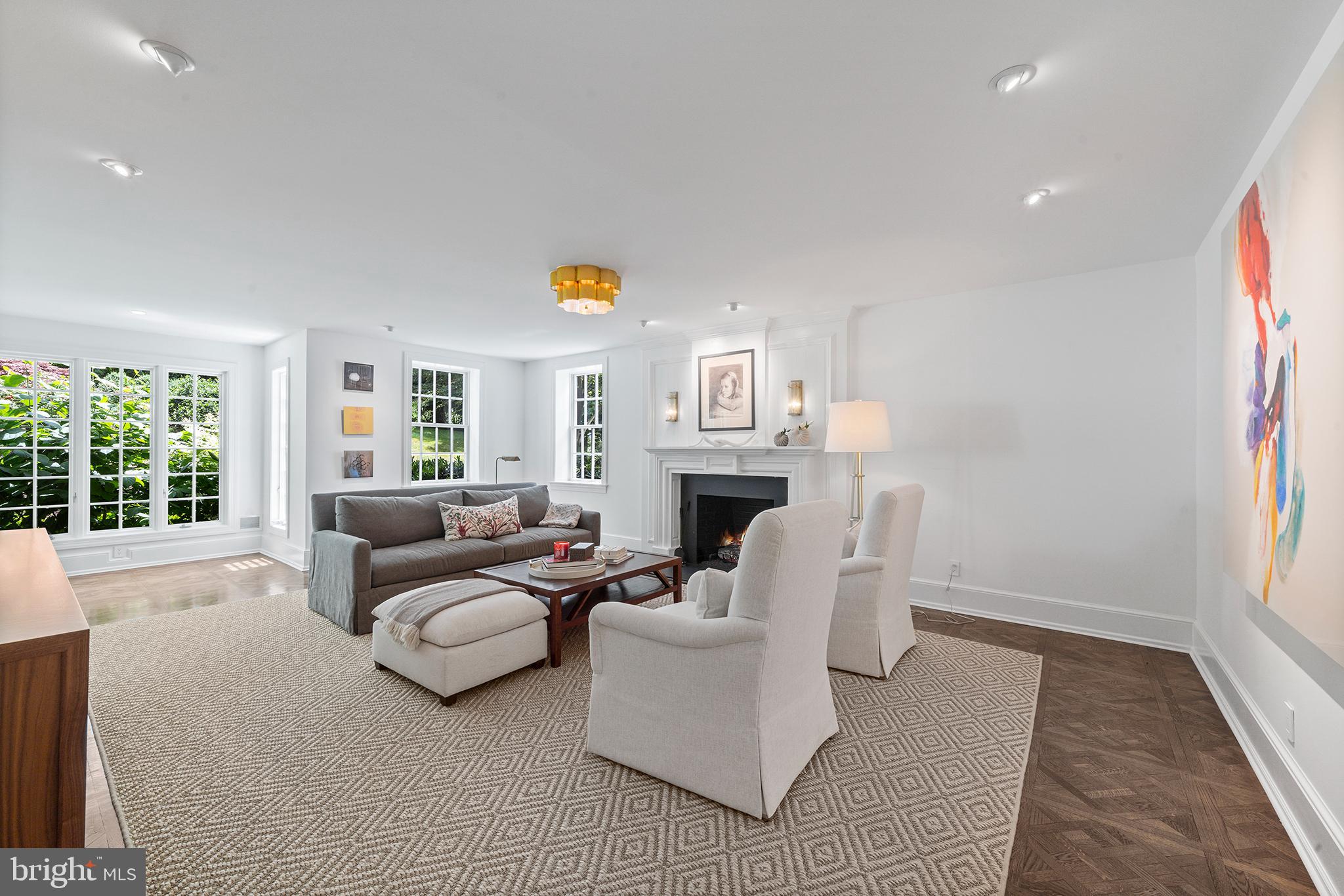 RADNOR HUNT - Residential