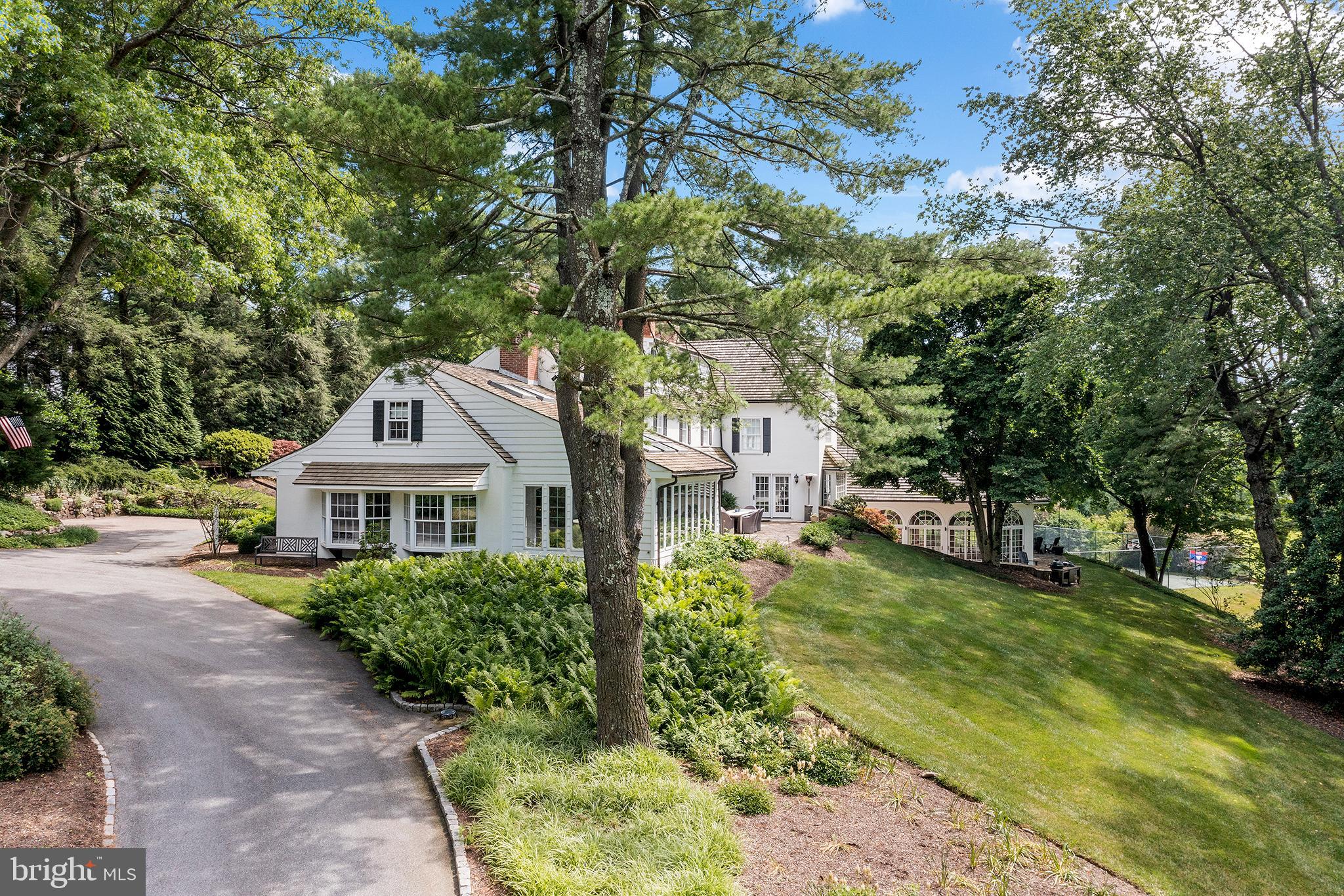 RADNOR HUNT - Residential