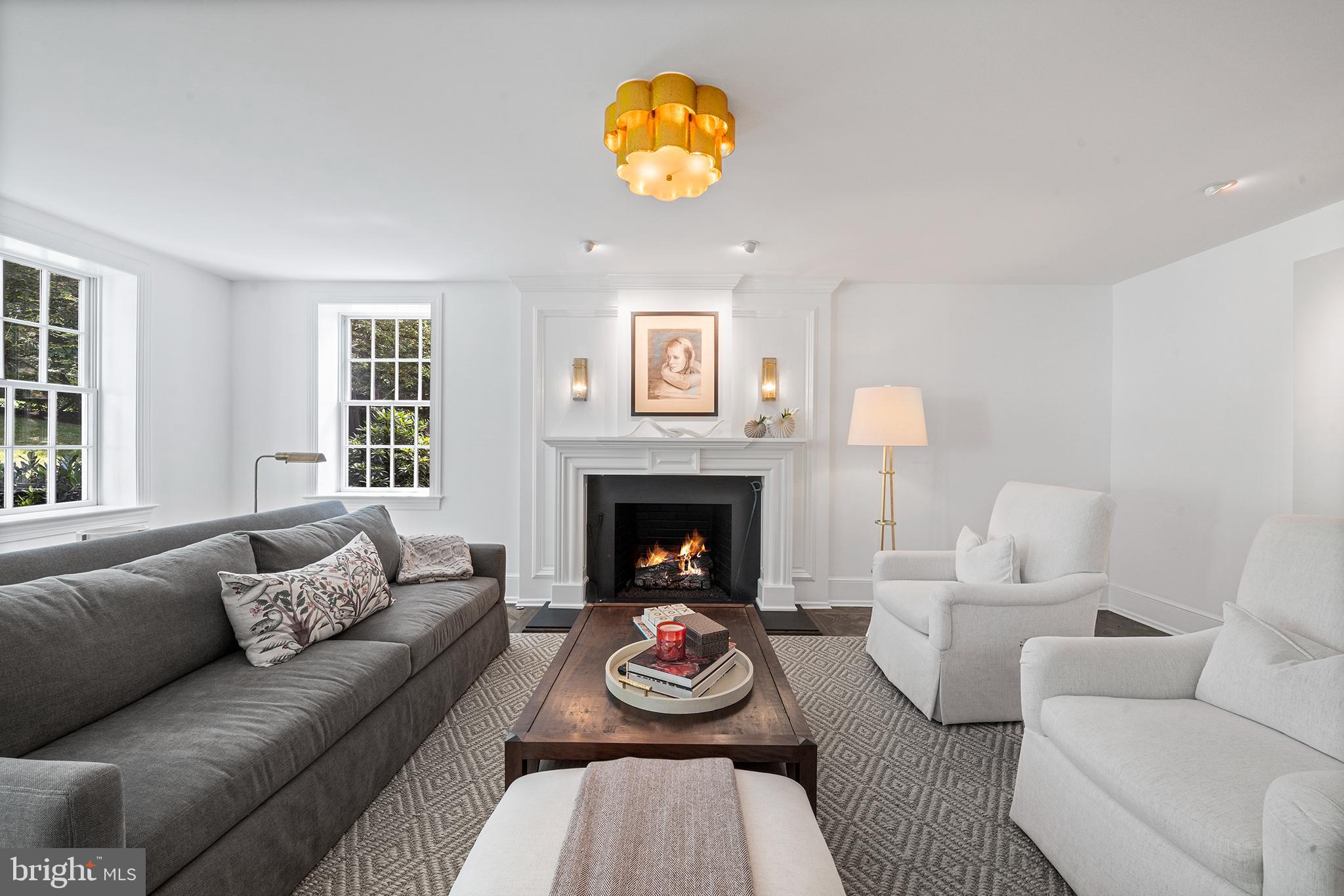 RADNOR HUNT - Residential