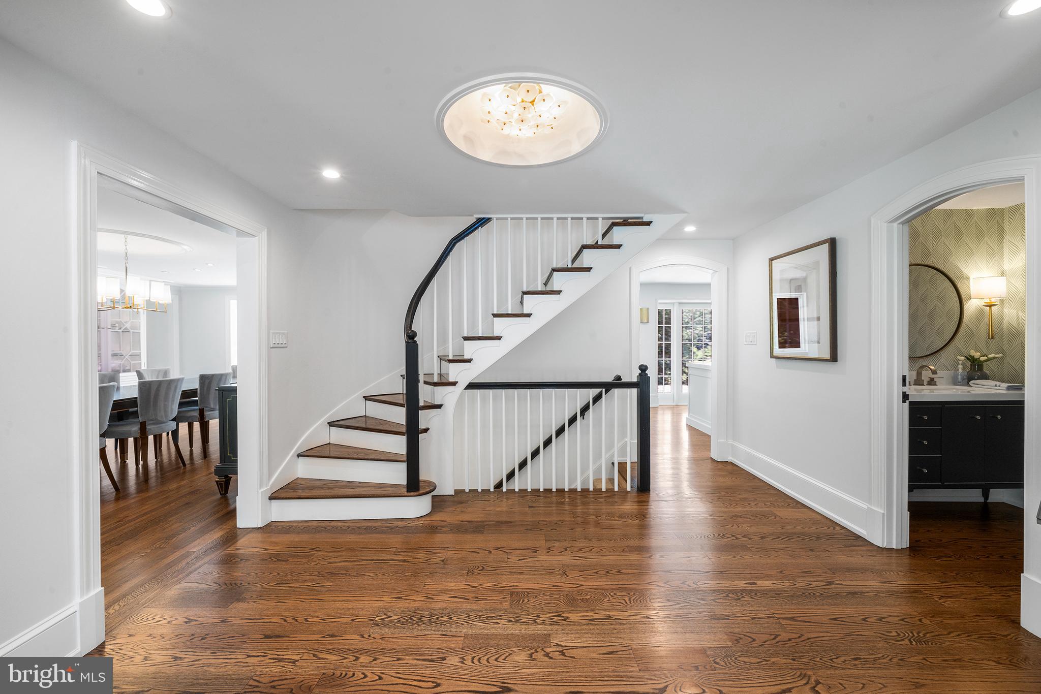 RADNOR HUNT - Residential