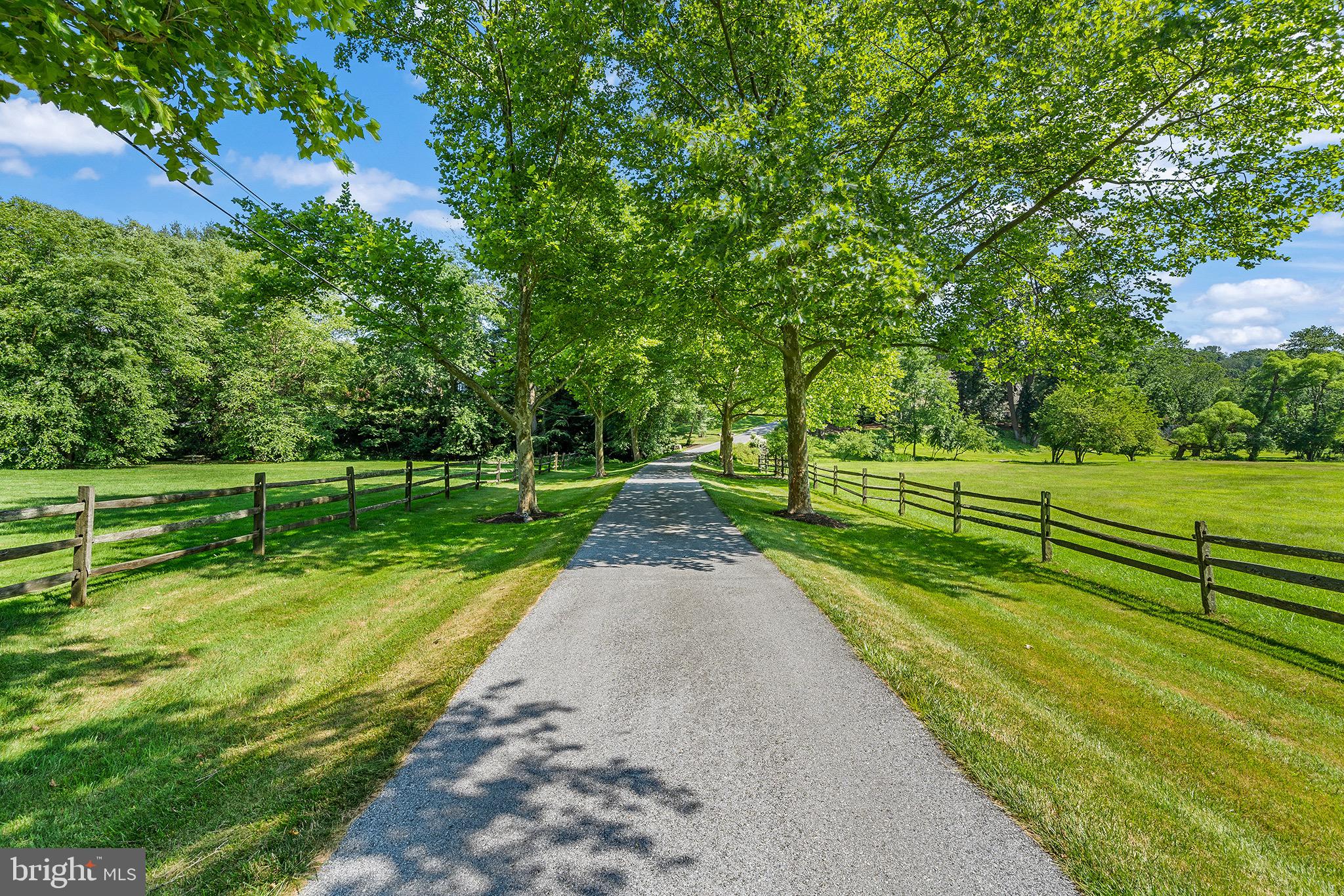 RADNOR HUNT - Residential