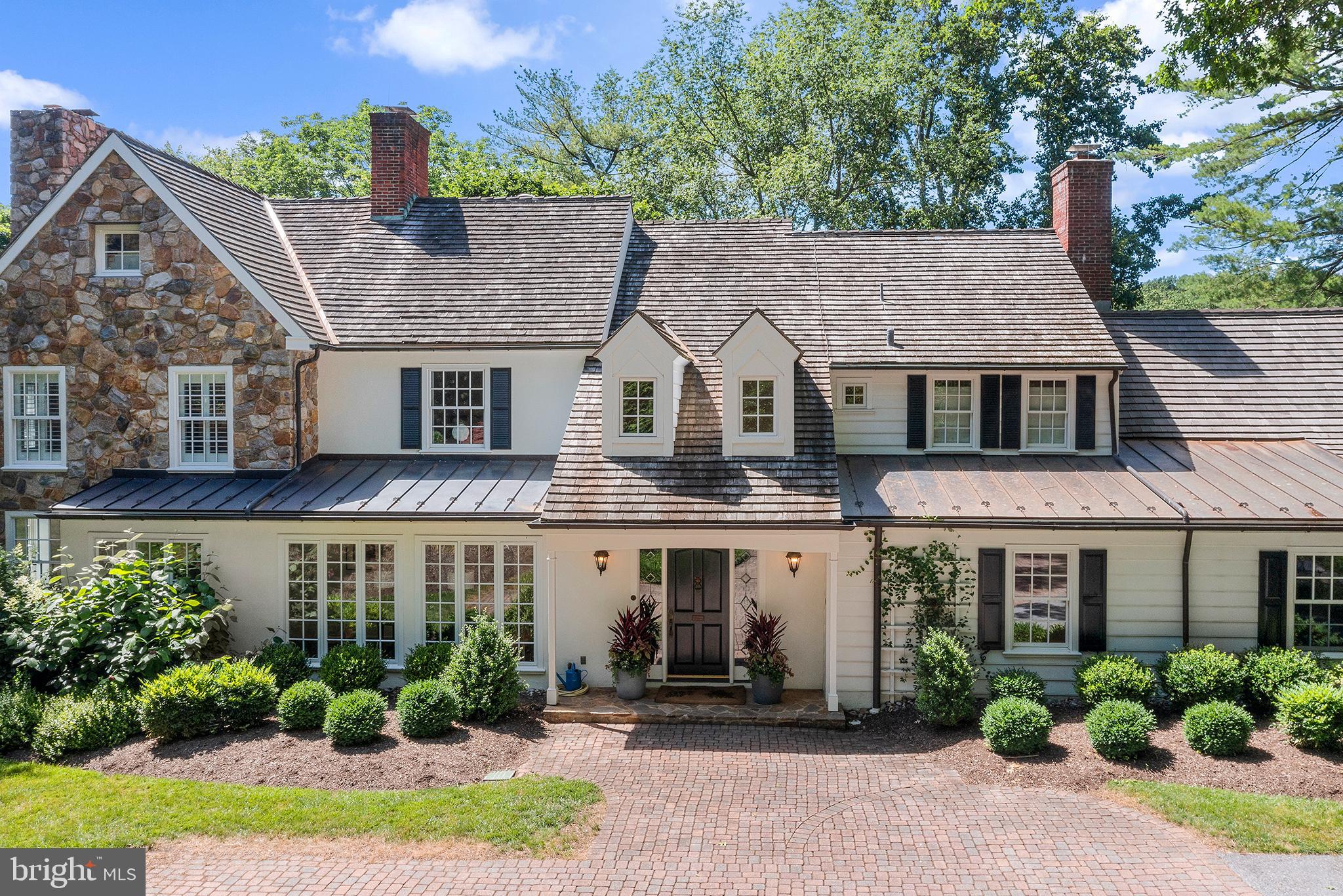 RADNOR HUNT - Residential